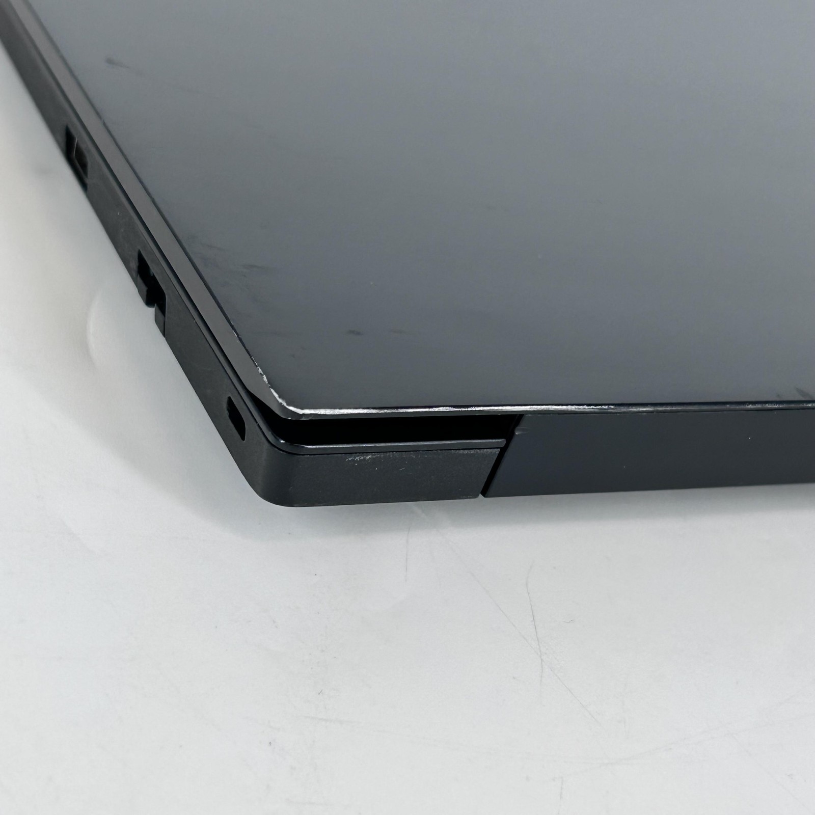 Lenovo ThinkPad E15 15″ FHD i7-10510U 1.80GHz 16GB 256GB SSD Good