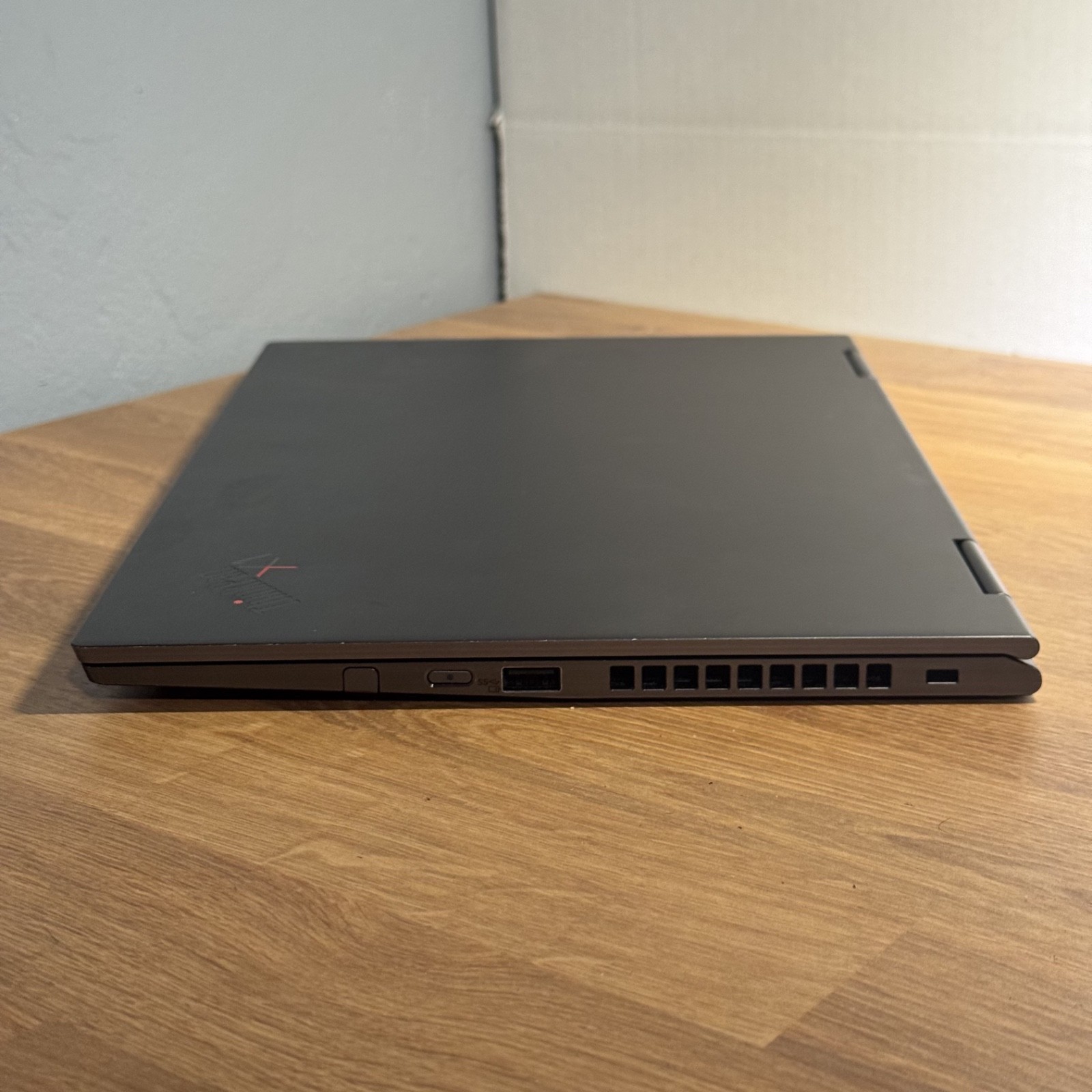 Lenovo ThinkPad X1 Yoga Gen 5 14″ TS i5-10310U 1.7GHz 16GB RAM 512GB SSD W11P #1