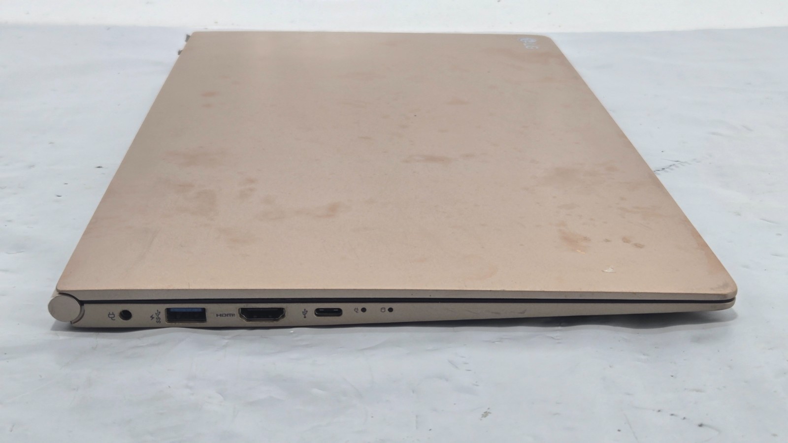 LG Gram 15Z960 Laptop 15.6″ FHD i5-6200U, 2.3GHz – 8GB – 256GB SSD – WIN 11