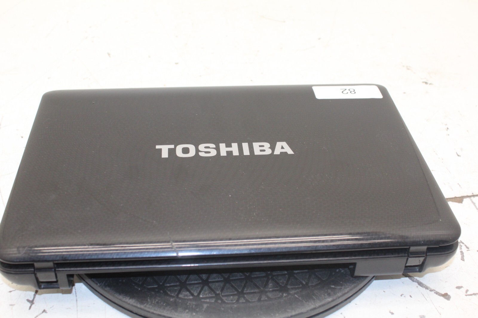Toshiba Satellite L645D-S4053 Laptop AMD Phenom 2 N850 4GB Ram No HDD or Battery