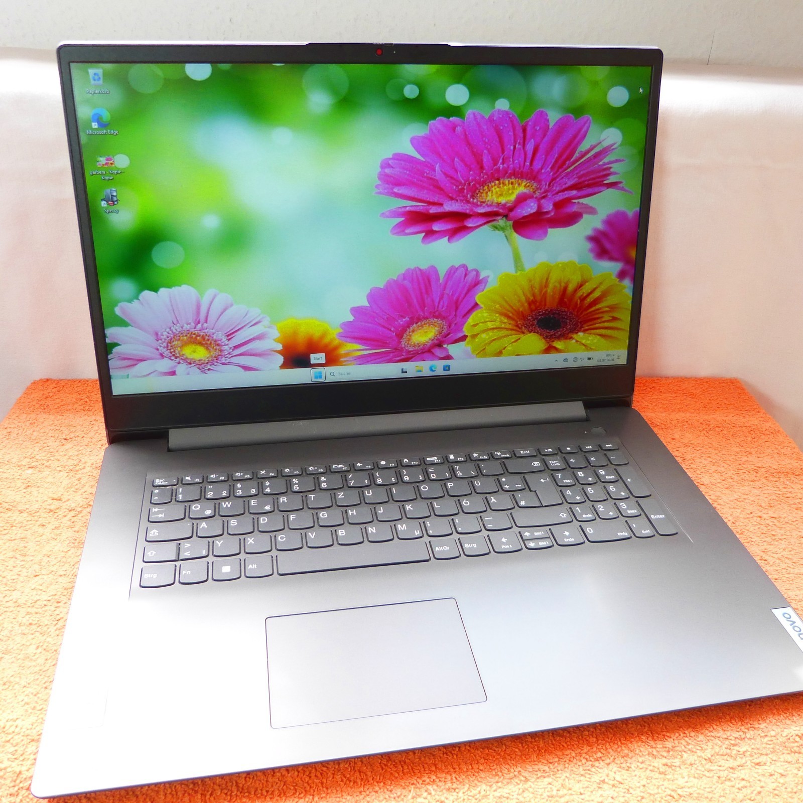 Lenovo V17 G3 17 inch Ultrabook l 12GEN Intel HEXA CORE I 1TB SSD Windows 11 PRO