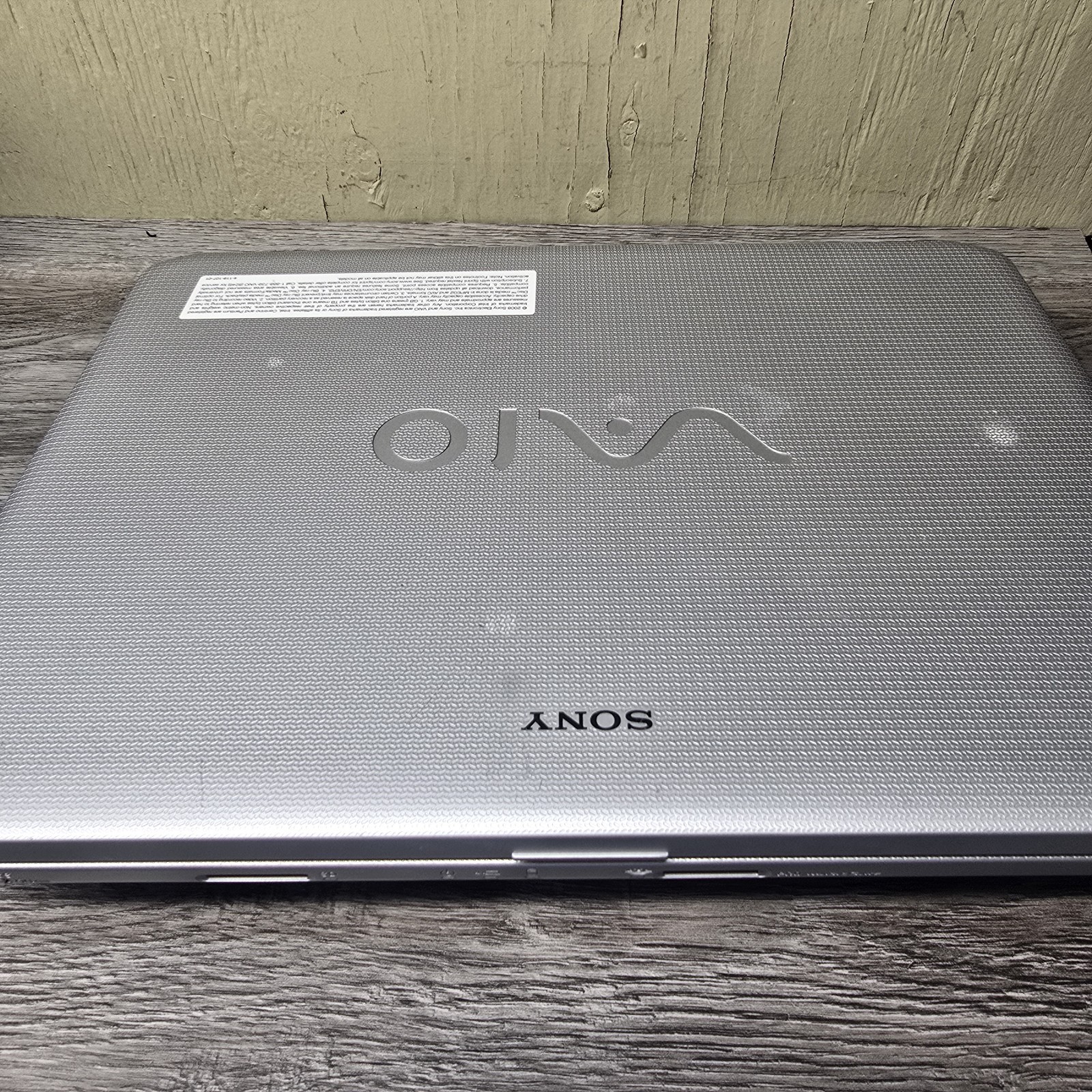 Sony VAIO Notebook PC VGN-NS110E 15.4 AMD Athlon 64 X2 2GB No Charger