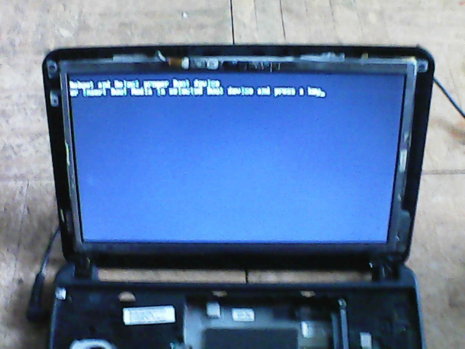 HP Mini 1030NR Intel Atom N270 1.6GHz 1 GB NO HDD (No Charger ) Works Sold As Is