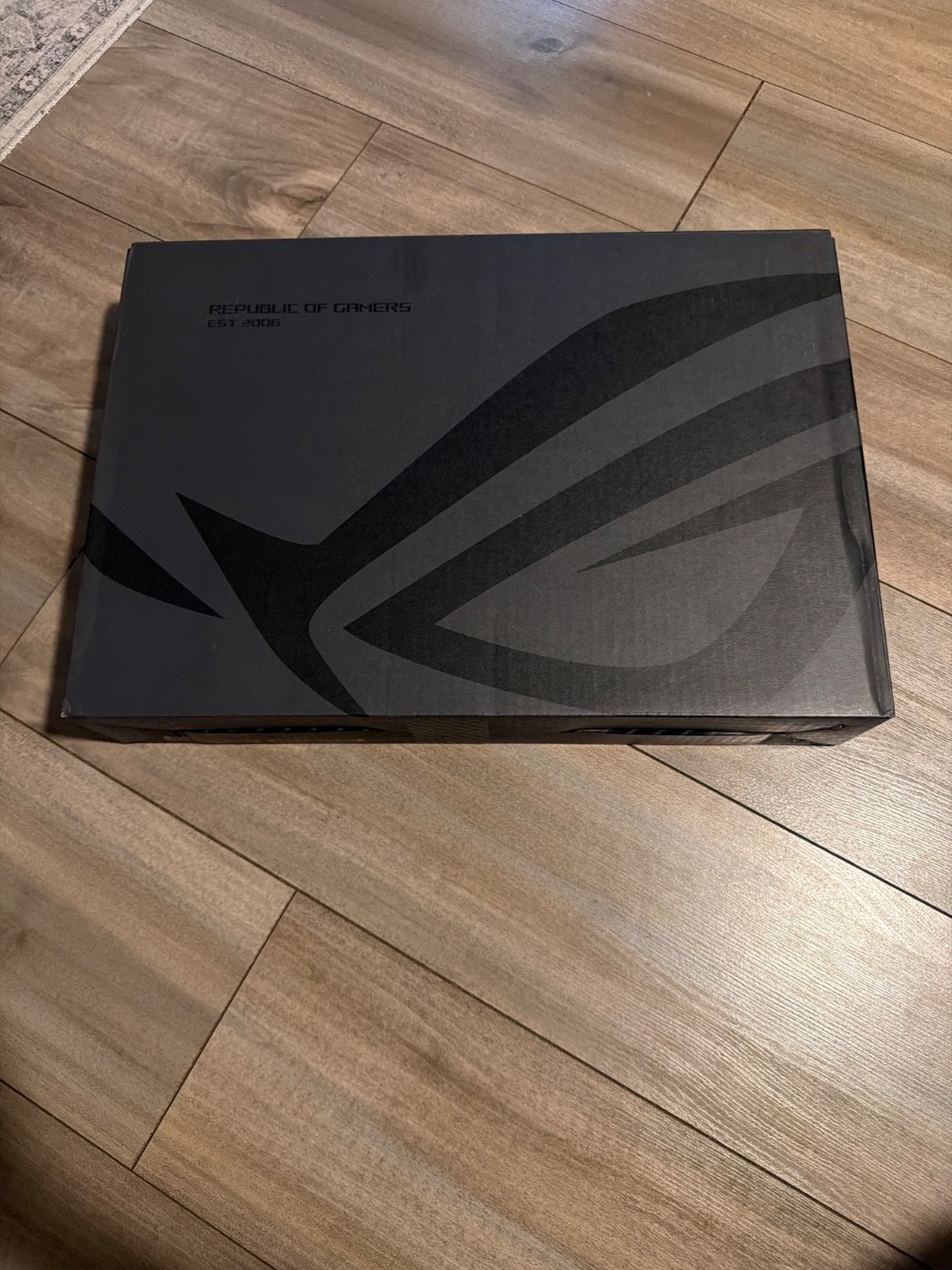 Asus ROG Zephyrus G16 GU605 16 240Hz QHD+ Ultra 9 285H 32GB 1TB RTX 5070 Ti
