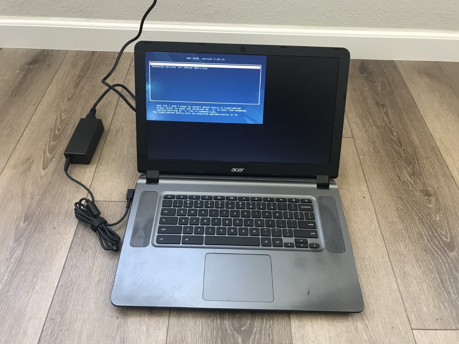Acer N15Q9 CB3-532-C47C Chromebook 15.6″ Intel Celeron 1.6 GHz 2GB Ram 16 GB SSD