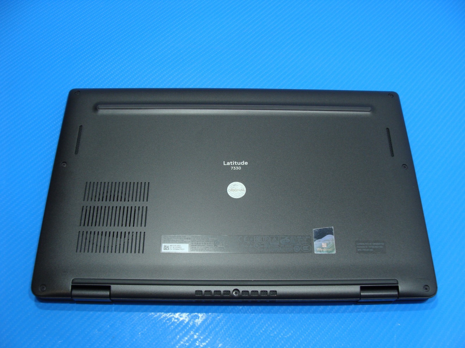 Dell Latitude 7330 13.3″FHD corei5-1245U 1.6GHz 16GB 256GB W11P ExcellentBat +PA