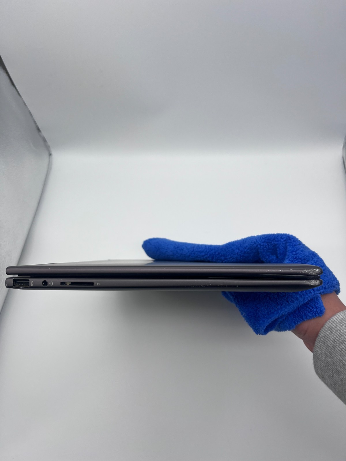 HP Envy x360 15.6″ Touch Ryzen 7 7730U 16GB RAM 512GB SSD FHD Laptop
