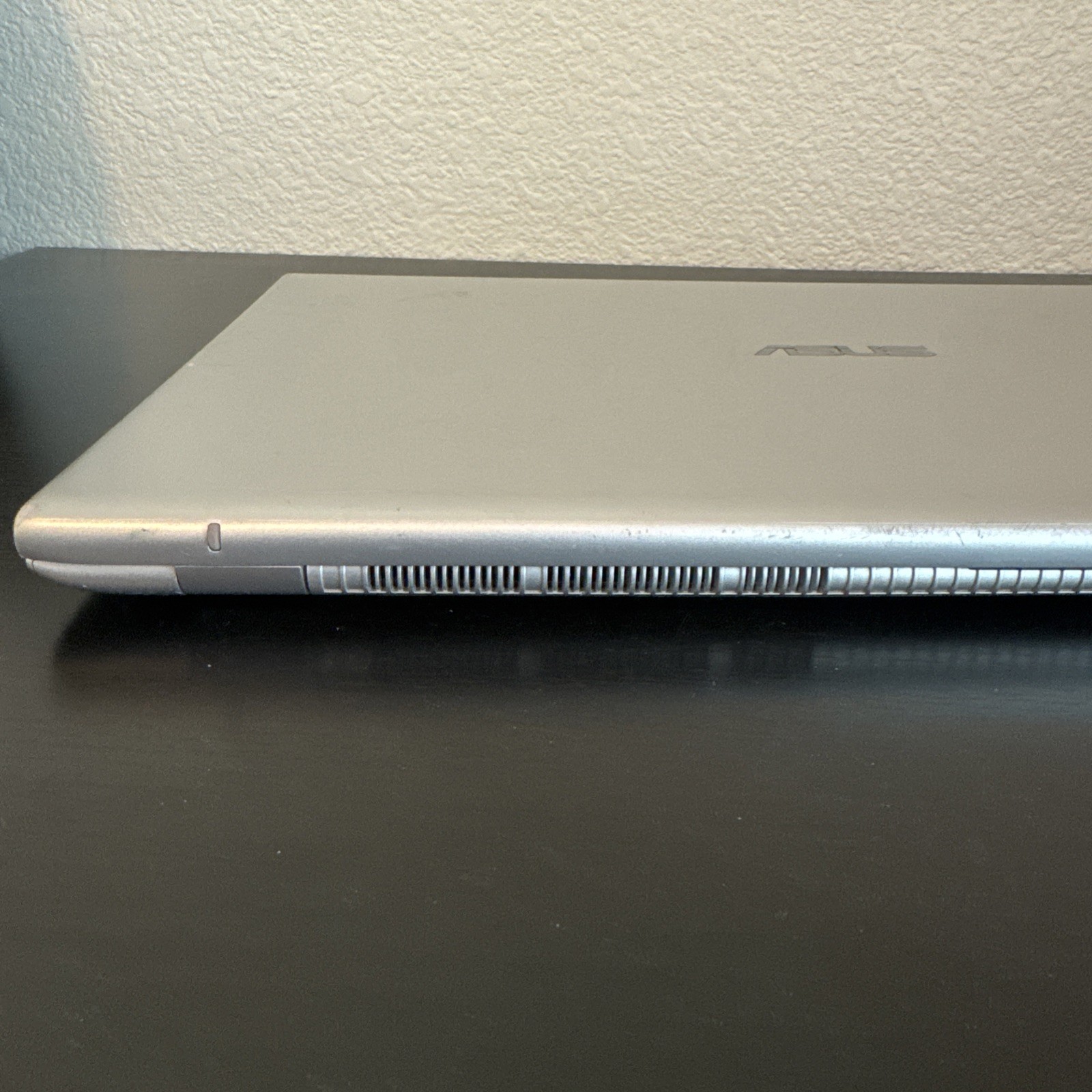ASUS Vivobook X712JA – HD+ – i7-1065G7 – 16GB RAM – 1TB SSD – Silver