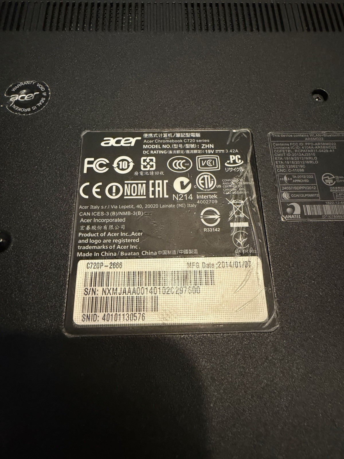 Acer Chromebook C720 Series Model # ZHN With The Adapter Cord Good Condition