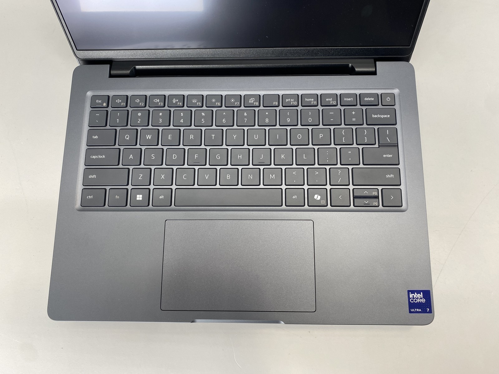 Dell Laptop Pro Max 14 MC14250 14″ Intel Core 7 265H 512GB- Gray