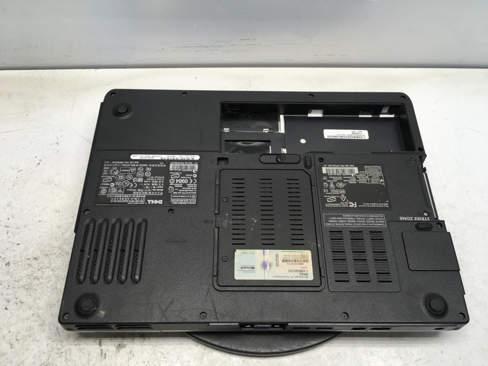 Dell Inspiron 1501 AMD Athlon 64 X2 TK-55 1.8GHz 2 GB NO HDD *DIM SCREEN*