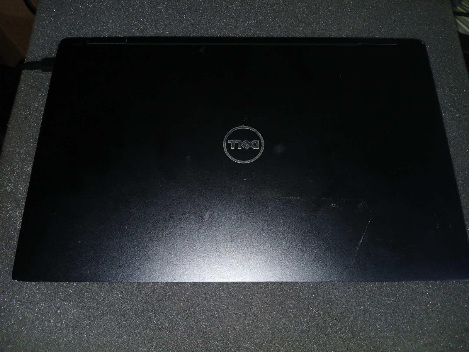 Dell XPS 13 9365 13″ Core i7-7Y75 1.3GHz 8GB RAM NO HDD NO OS Good