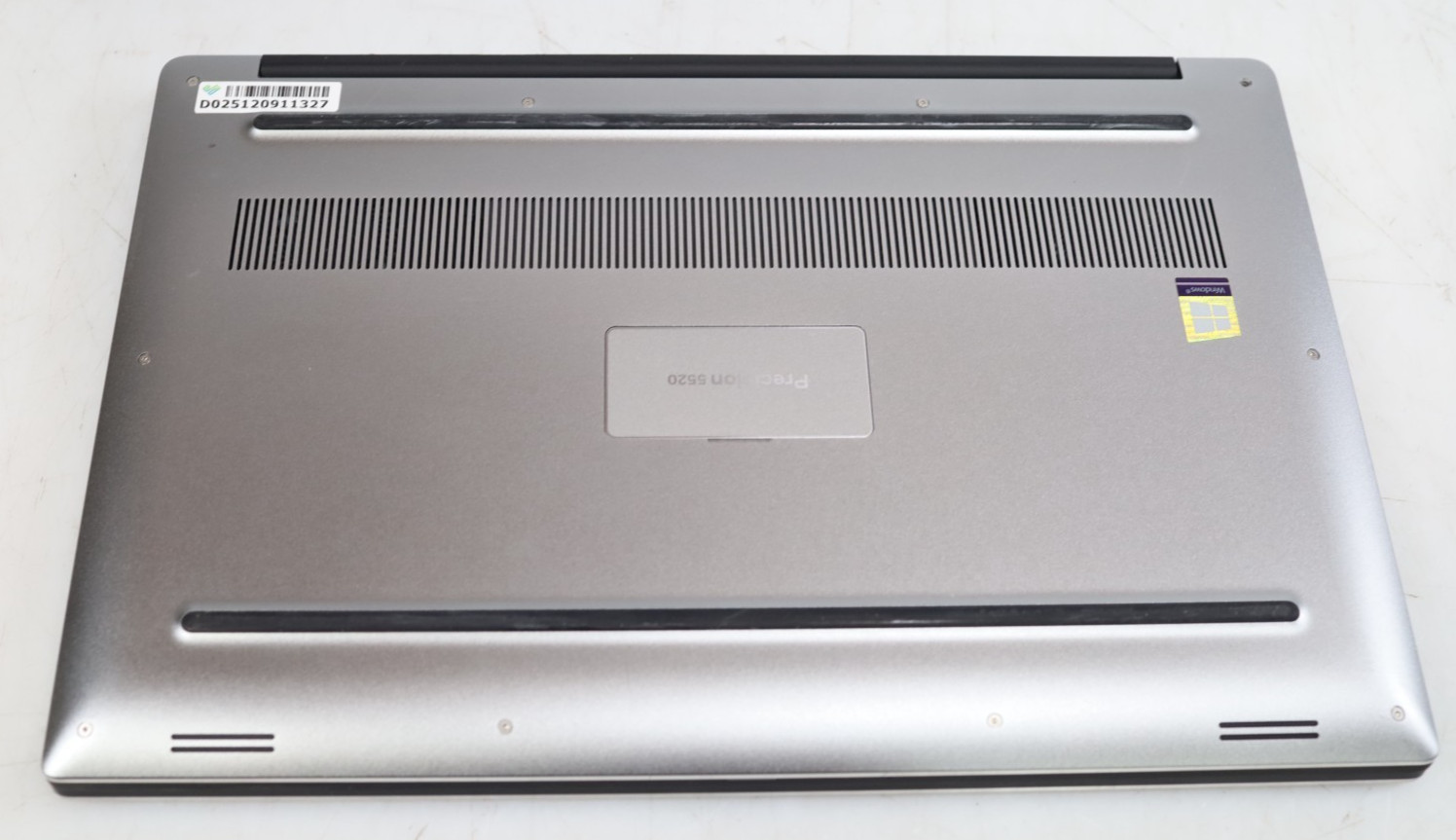 Dell Precision 5520 15.6″ Xeon E3-1505M 16GB 512GB SSD Quadro M1200 No COA OS