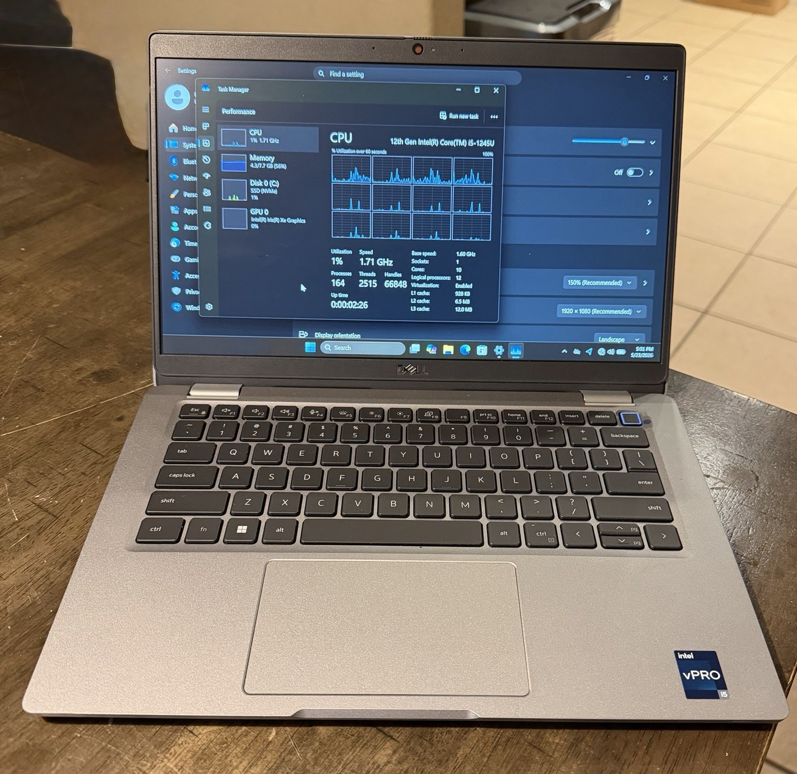 DELL LATITUDE 5330 INTEL CORE I5-1245U 8GB RAM 256GB NVME 13.3 IN CAM WIN11
