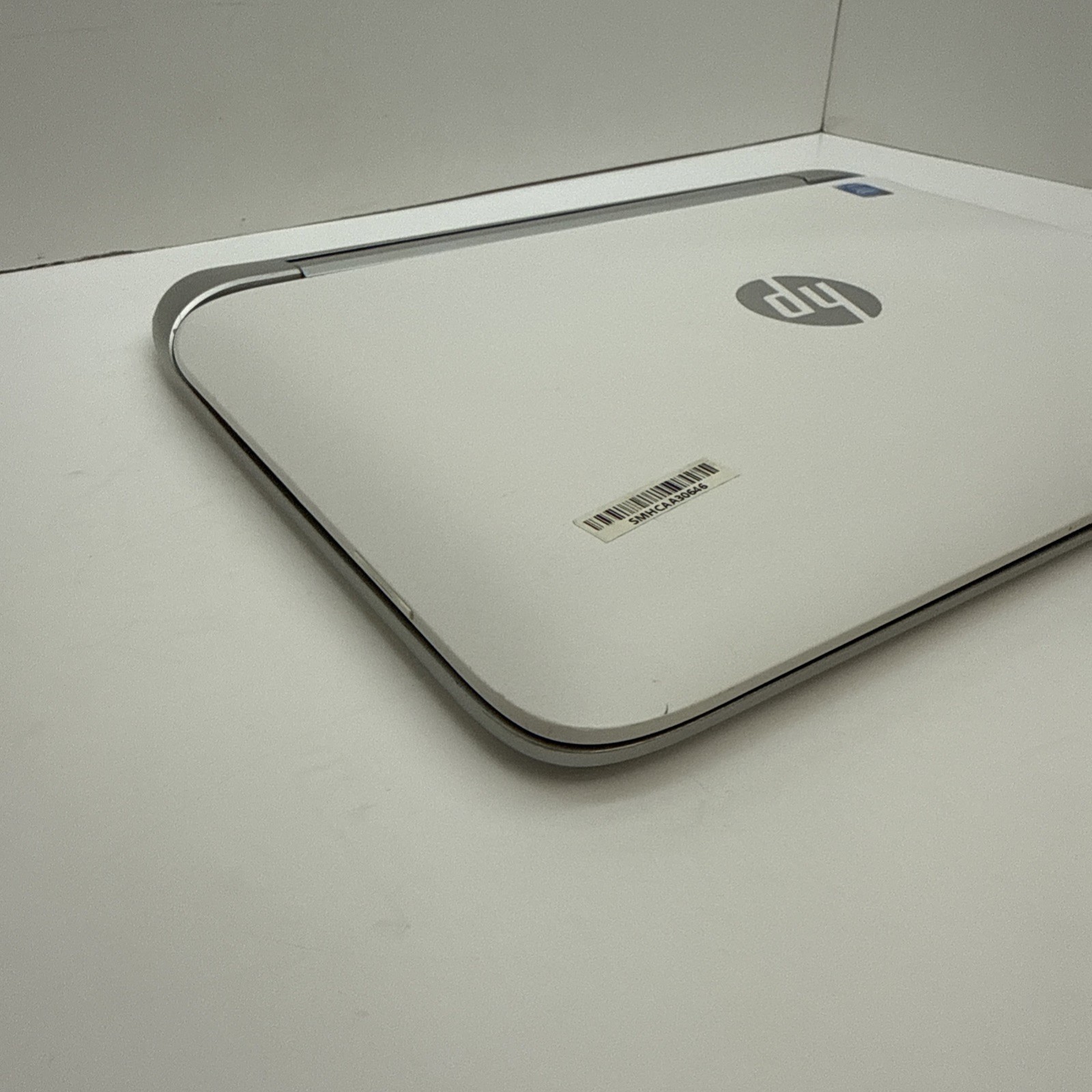 HP Split Tablet Laptop Intel Core i3 NO HDD – As Is – Parts Or Repair – No Power