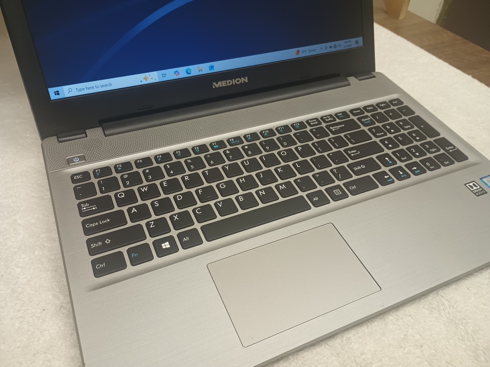 Medion Akoya E6422 i5-6200 CPU 2,30GHz 8GB 128GB HDD 1TB Windows 10 15.6″ Laptop