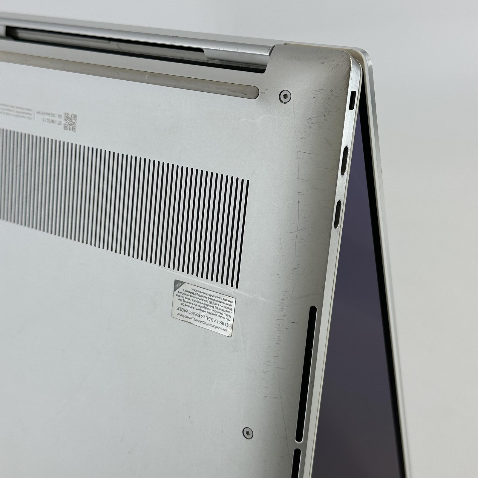 Dell XPS 15 9520 Silver 3.5K TOUCH 2.3 GHz i7-12700H 32GB 1TB Good – FRAME SPLIT