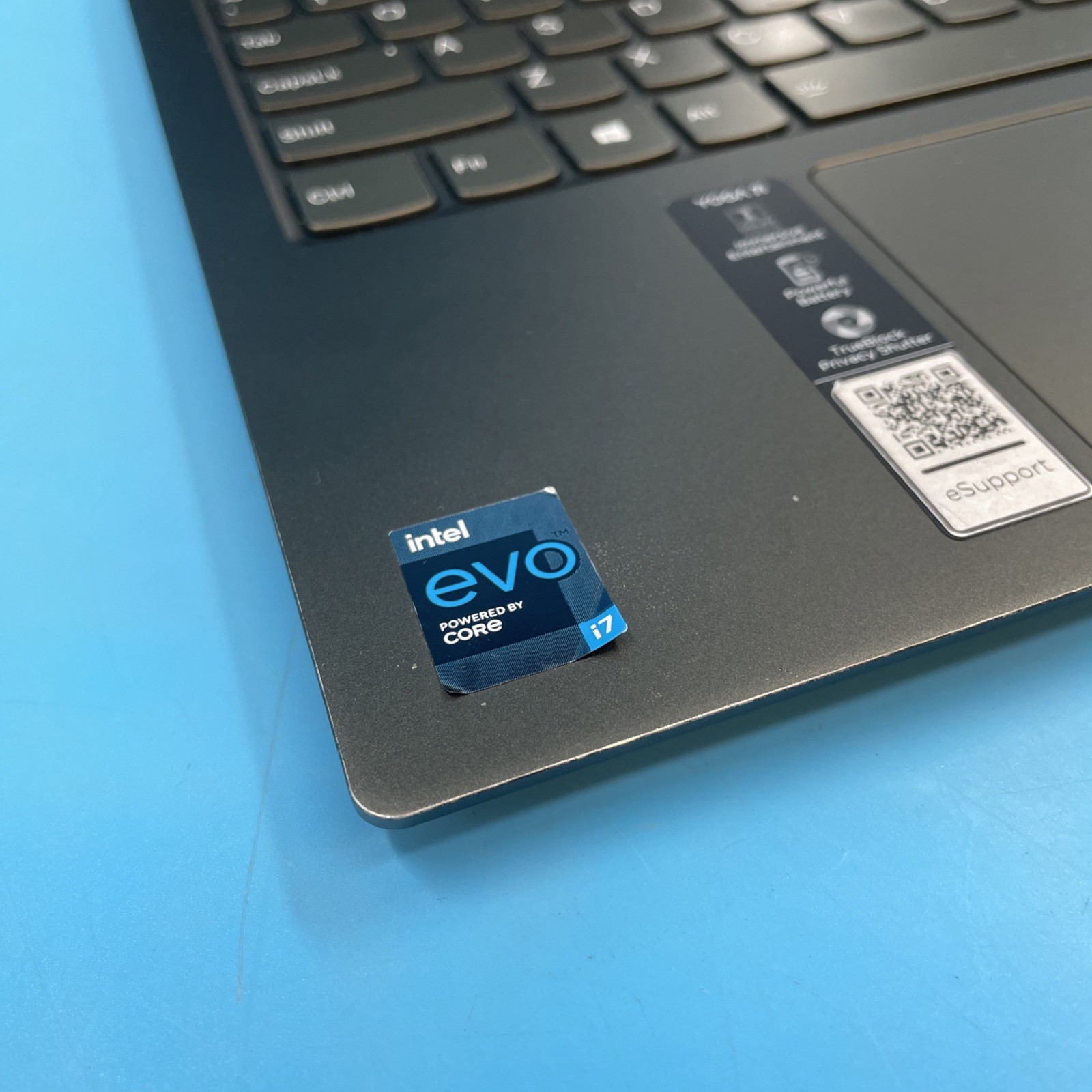 Lenovo Yoga 7i 15ITL5 | i7-1165G7 | 12GB RAM | 512GB SSD | NO OS | 68% BATT