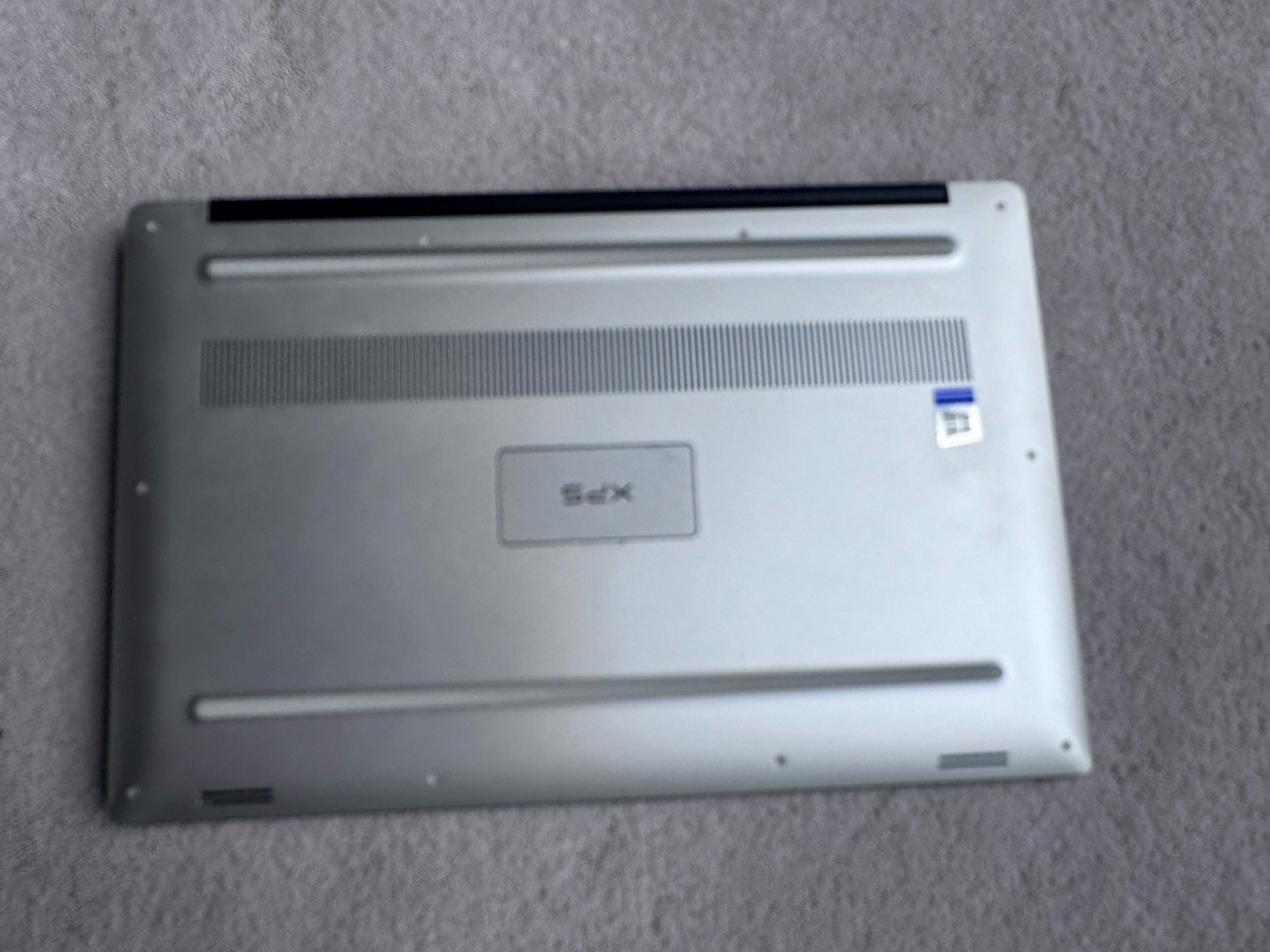 Dell XPS 15 7590, 4k OLED, GTX 1650, i7-9750H, 64GB DDR4 1TB SSD