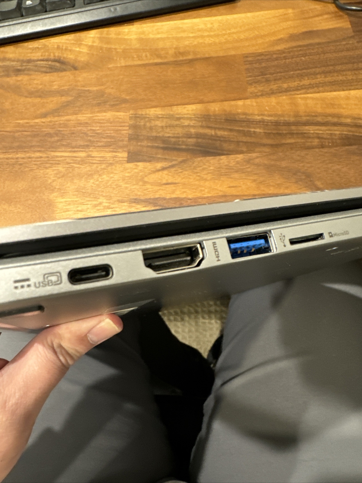 Acer Chromebook R13 CB5-312T 13.3″ 32GB Flash Quad-Core, 2.50 GHz With Power