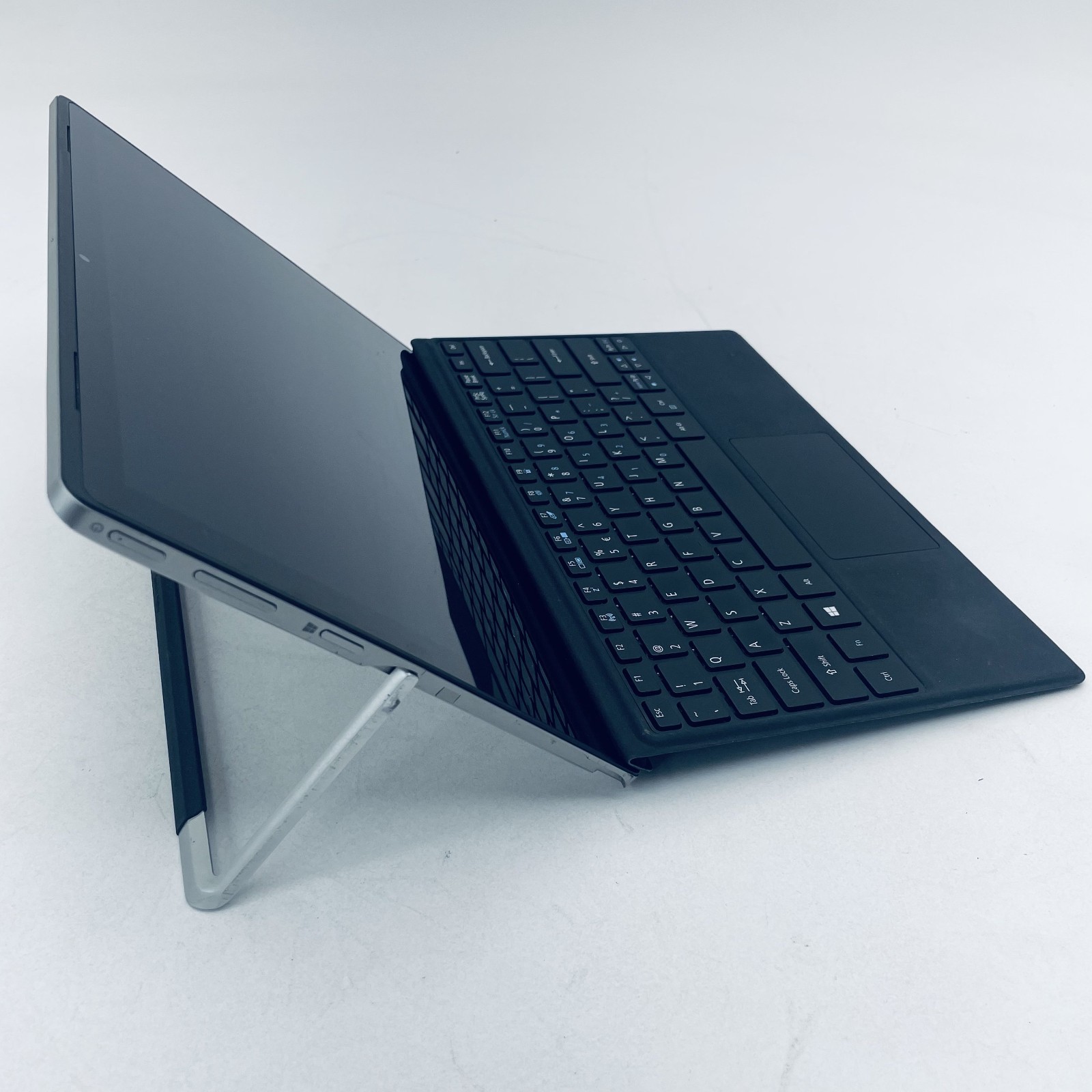 Acer Switch Alpha 12 SA5-271 i5-6200U 2.30GHz 8GB 256GB SSD Tablet | USED