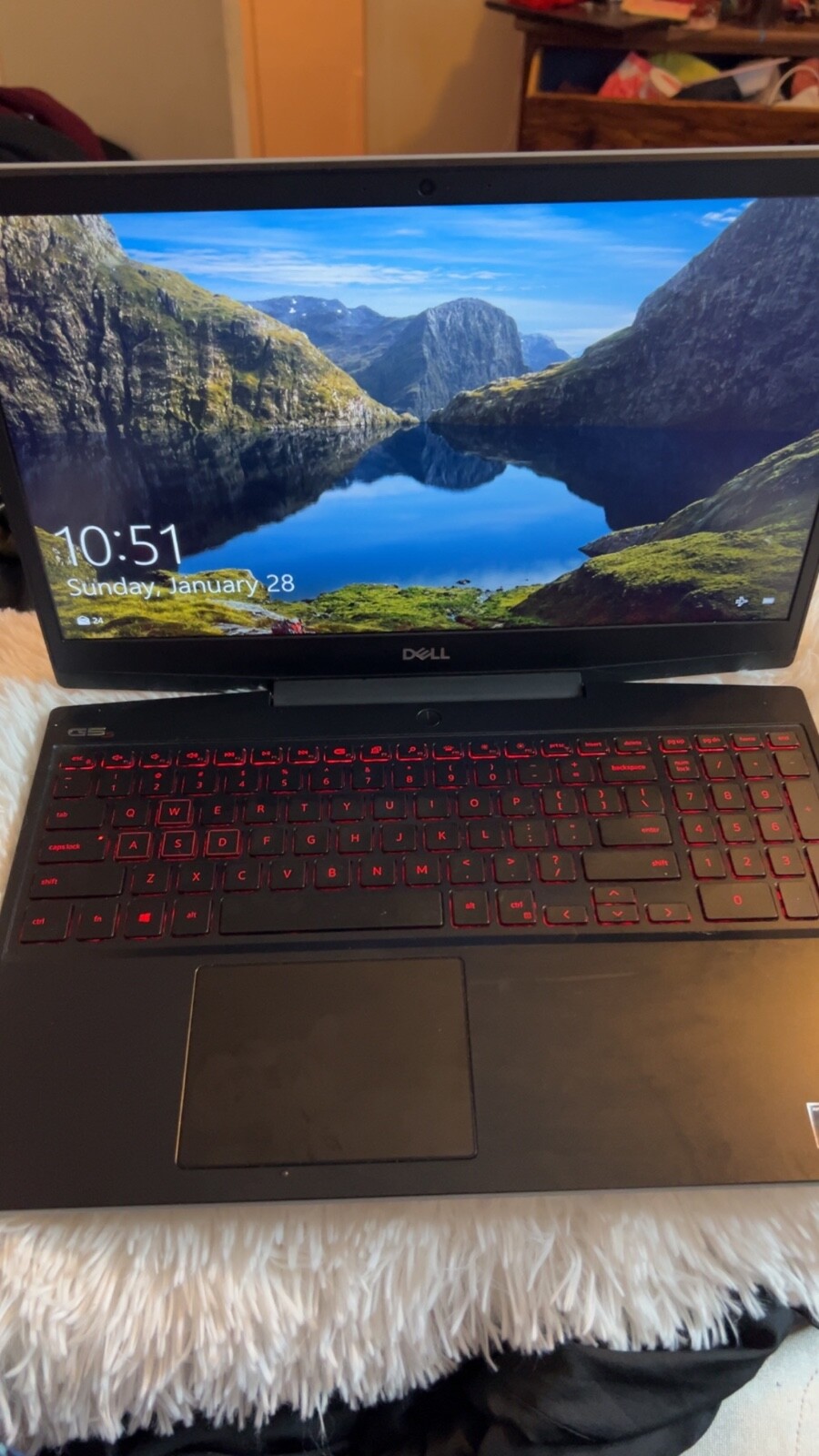Dell G5 15 5505 SE 15.6″ (512GB SSD, AMD Ryzen 7-4800H, 2.90 GHz, 16GB) Laptop –