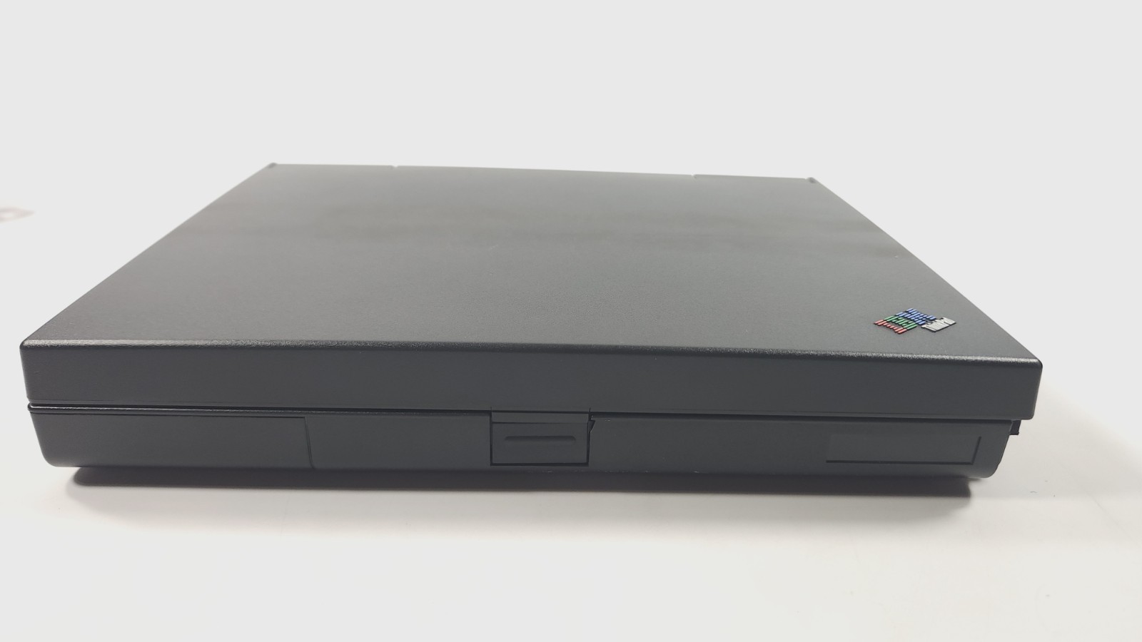 IBM Thinkpad 310ED Laptop Intel Pentium 32MB 2GB HD Windows 98 FE First Edition