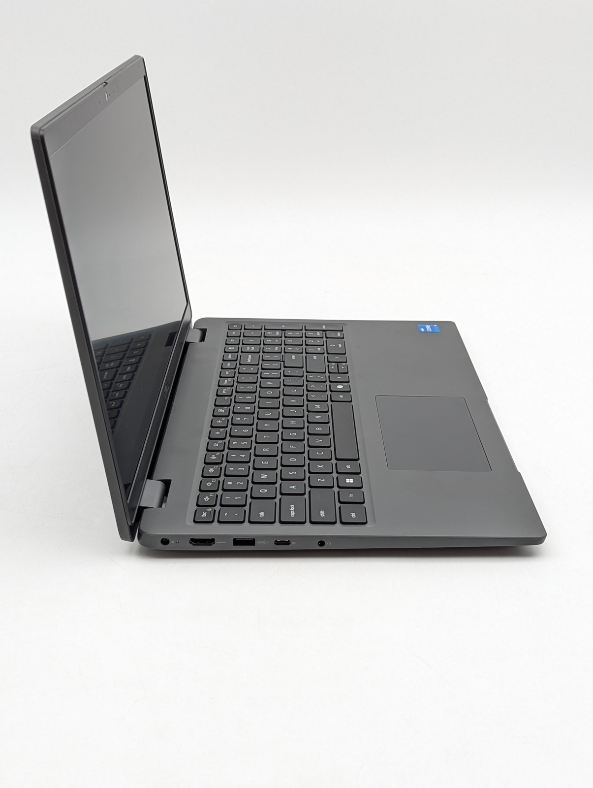 Dell Latitude 3550 15.6″ i5-1335U 16GB DDR5 256GB SSD Windows 11