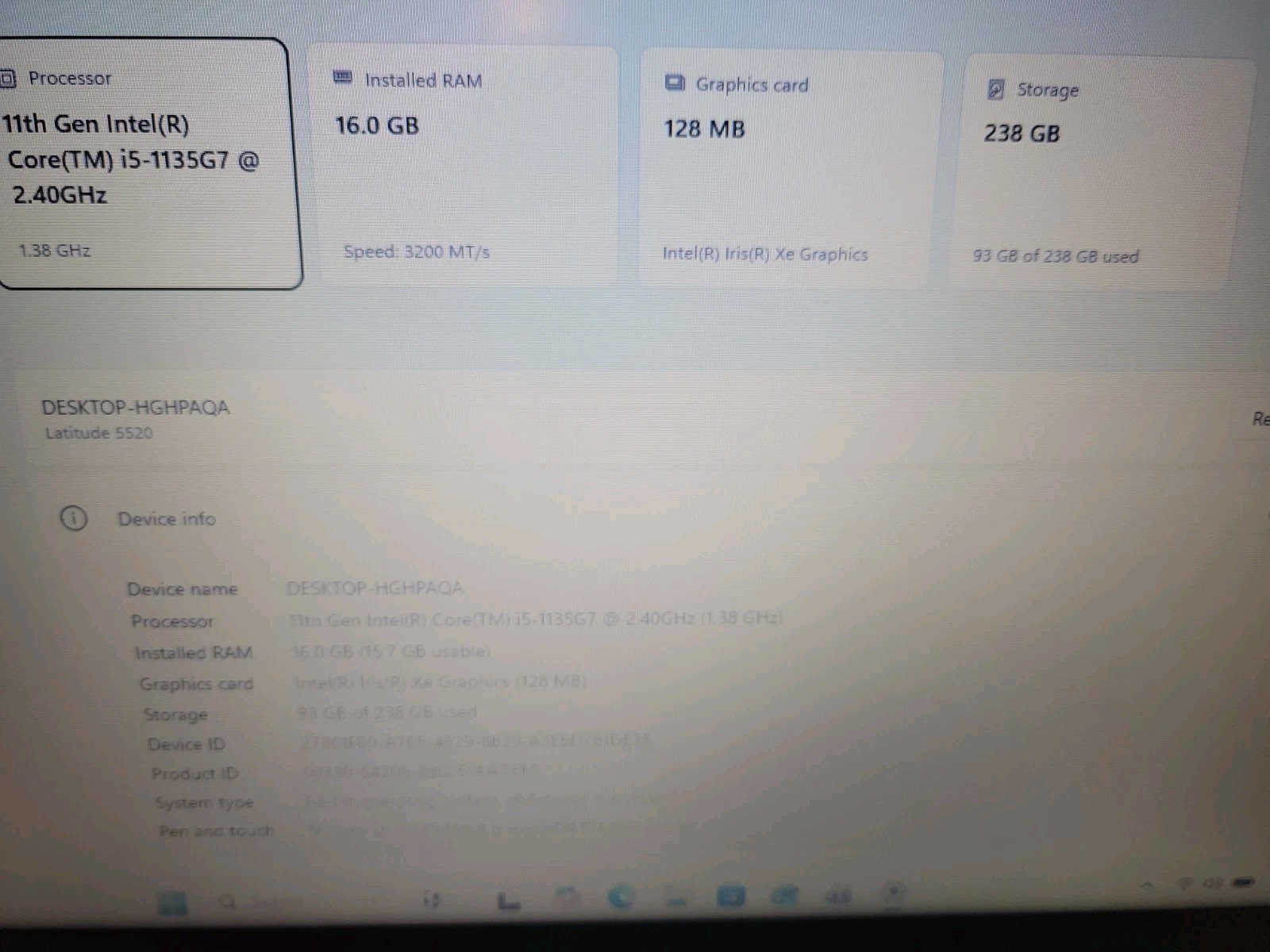 Dell Latitude 5520 i5-1135G7, 16GB RAM, 256Gb NVme, Win11 PRO, 65w Charger