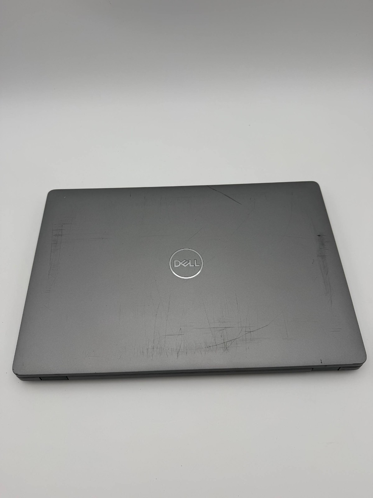 Dell PRECISION 15.6″ HD 3551 Laptop i7-10875H 2.30GHz no ram/ssd/charger