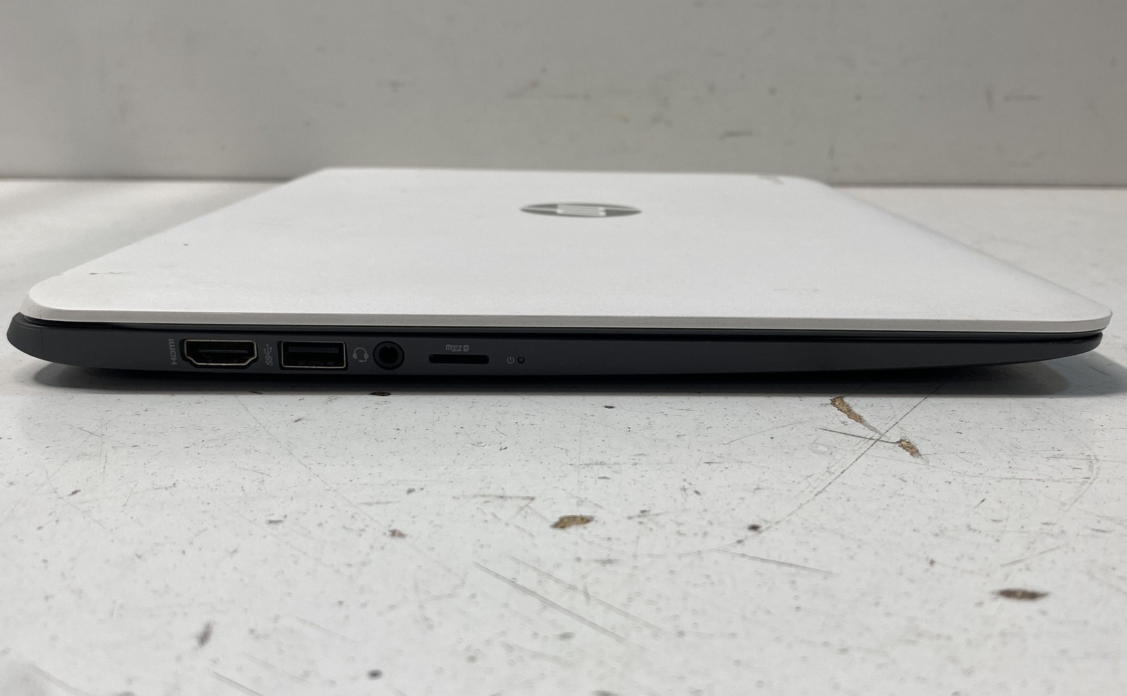 HP Chromebook 14-x010nr 14″ NVIDIA Tegra K1 White Chrome OS HD Laptop