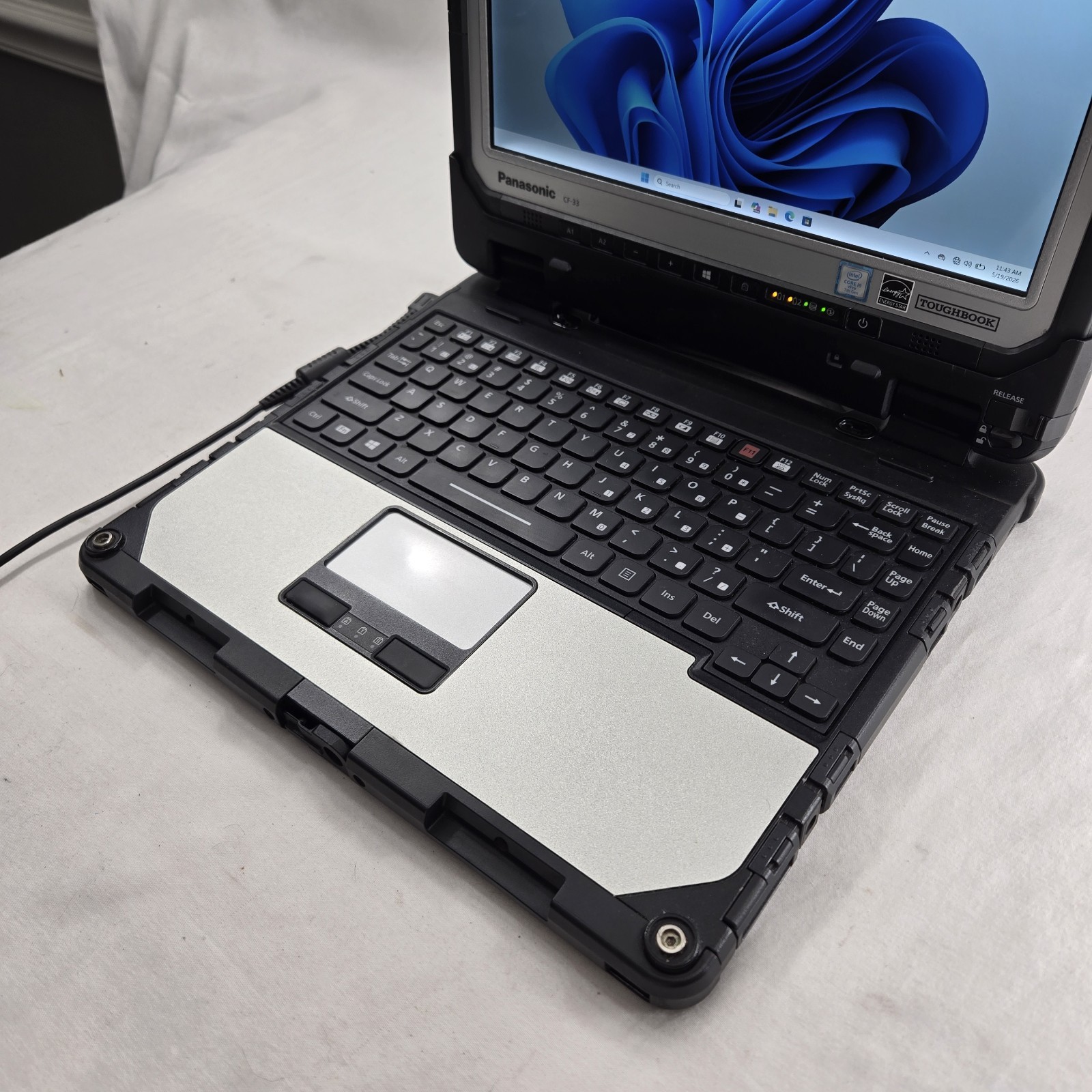 Panasonic Toughbook CF-33 i5-7300U 2.6GHz 256GB SSD 8GB Ram 4G — W11 — Grade B