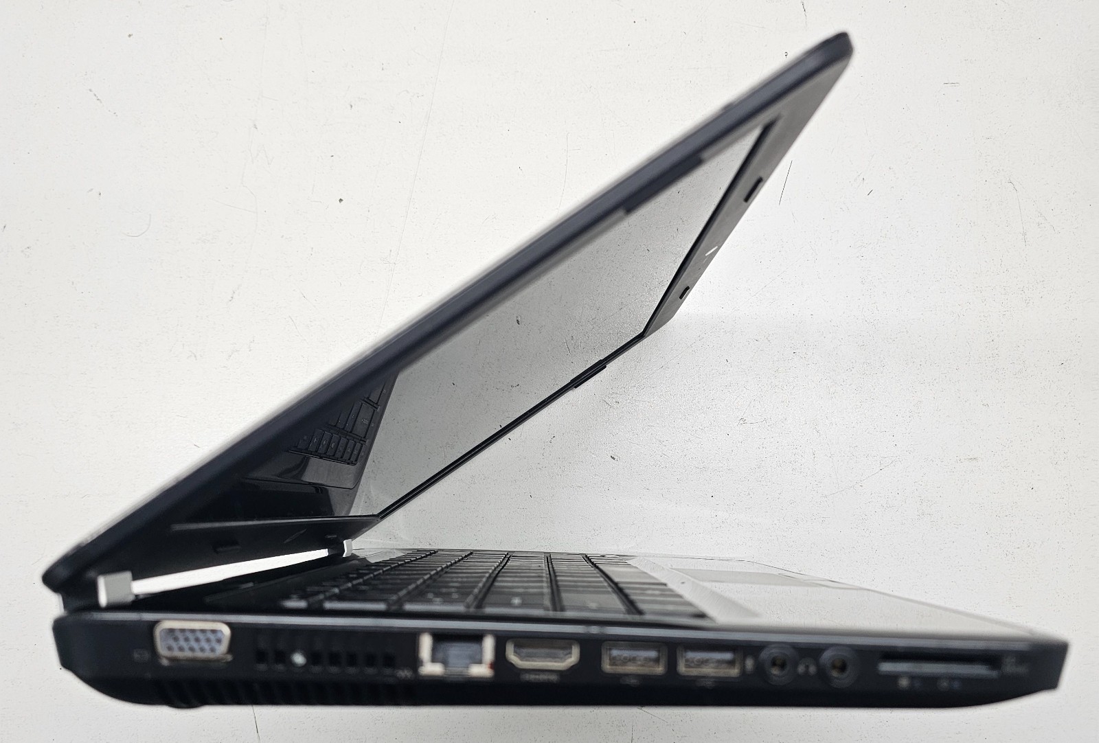 HP Pavilion g4-1104dx 14″ Laptop Intel Pentium B940 4GB Ram NO HD/OS (FL)