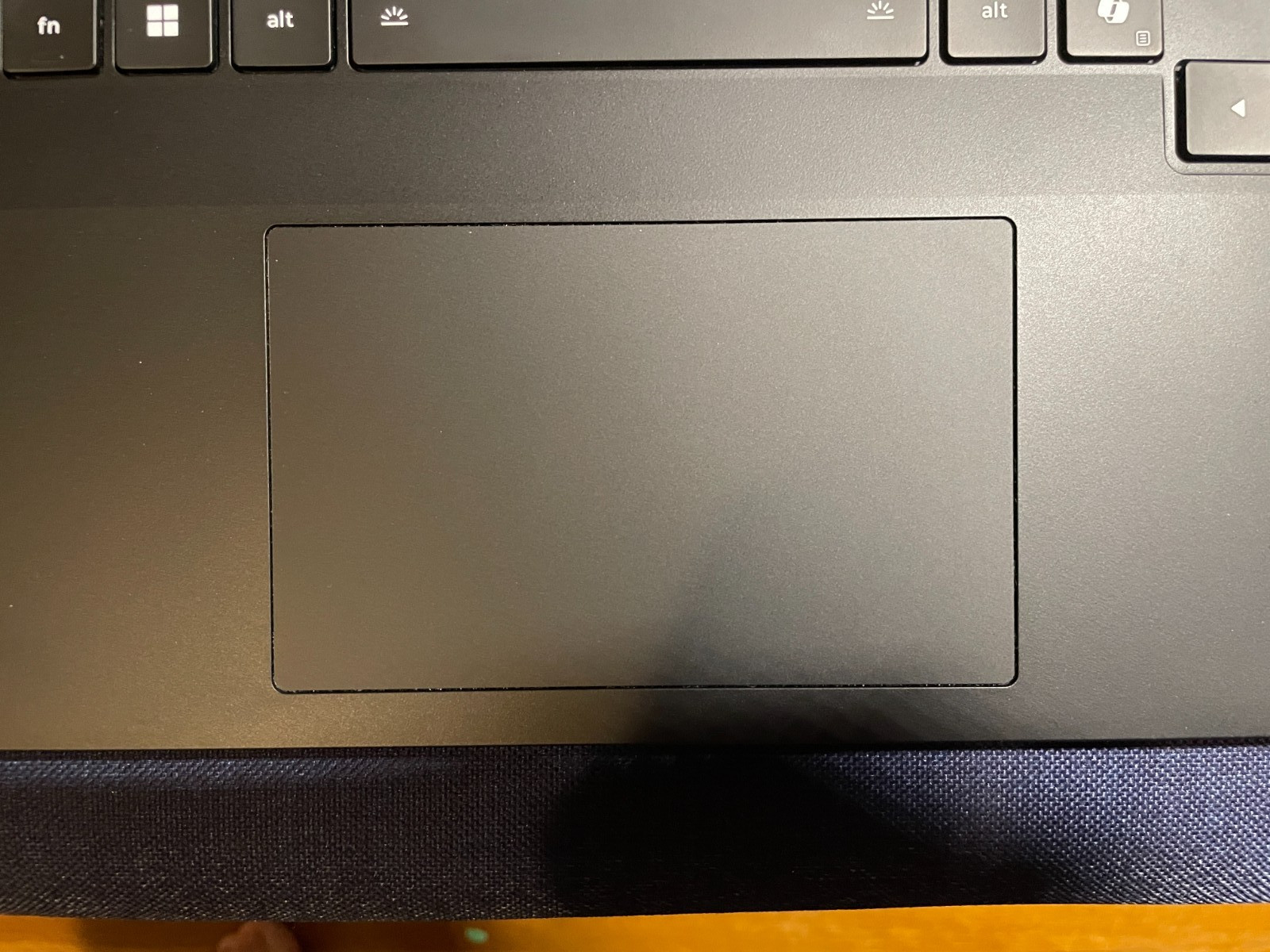 Lenovo Legion Pro 7 16IAX10H OLED 16″ WQXGA 240hz Ultra 9 RTX 5080 32GB 1TB SSD
