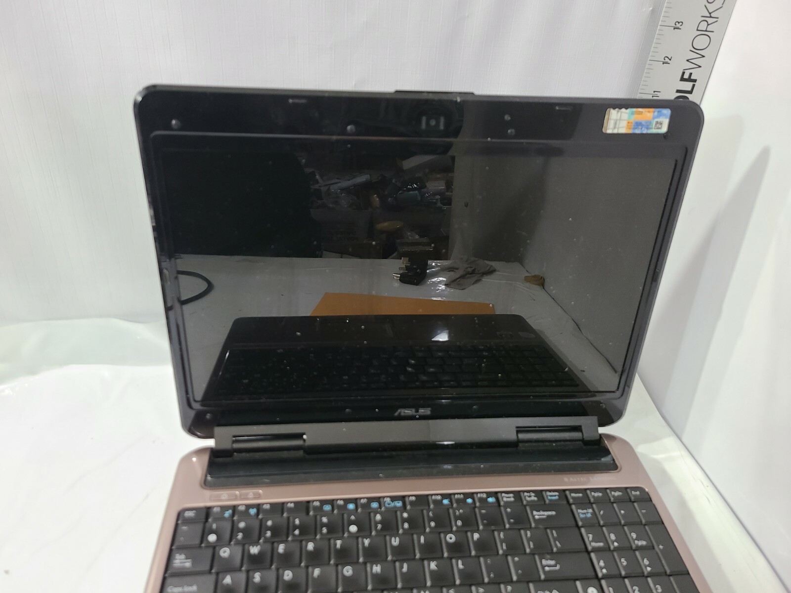 Asus N81V Series Intel Core 2 Duo T9550 2.6Ghz 4GB DDR3 No HDD 14″ Laptop