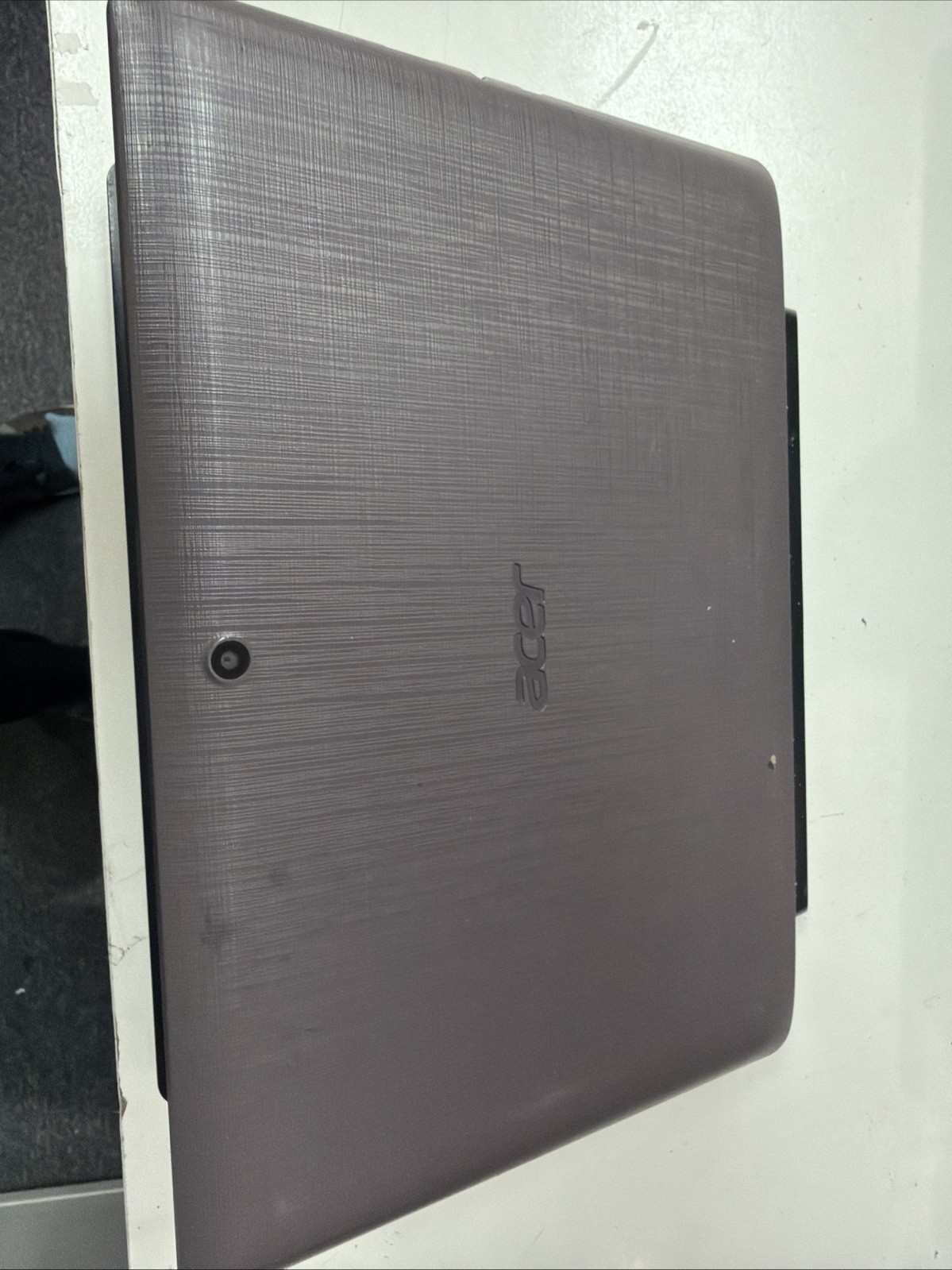 Acer Aspire Switch 10 E 2-in-1 detachable laptop and tablet.