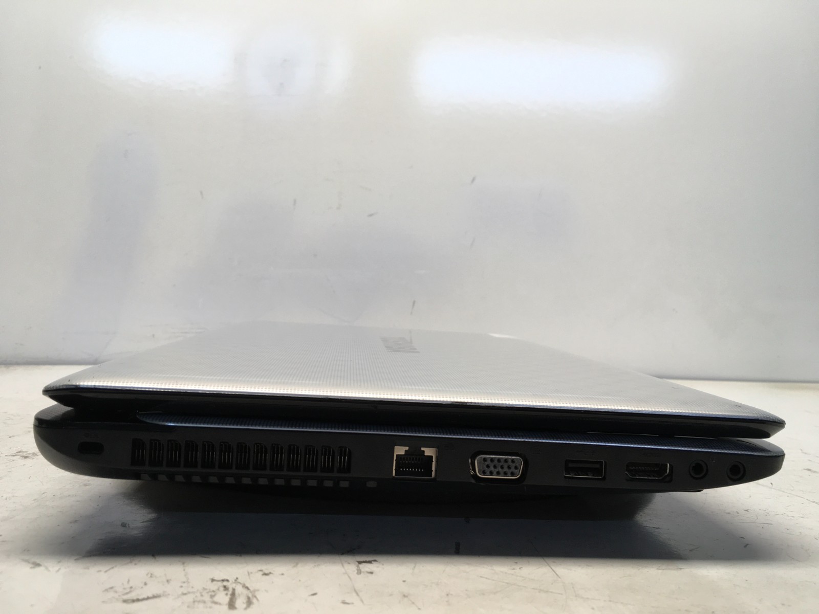 Toshiba Satellite L755-S5216 Intel Pentium B940 2GHz 4 GB NO HDD