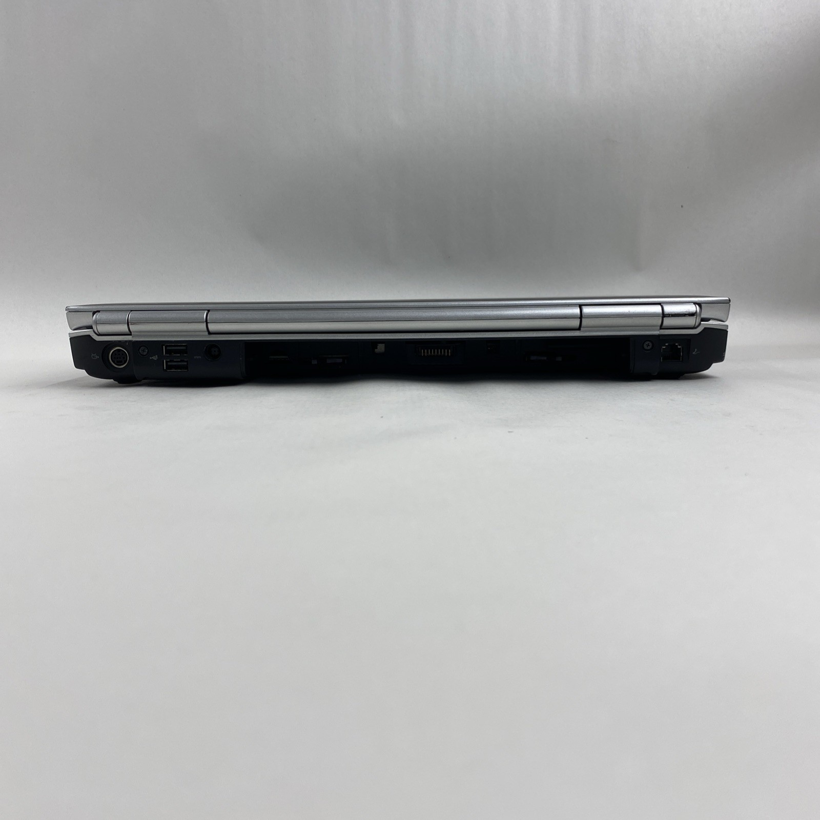 Dell Inspiron 1520 Intel Core 2 Duo 1.73GHz 2GB RAM 15.4″ No Battery No HDD/OS