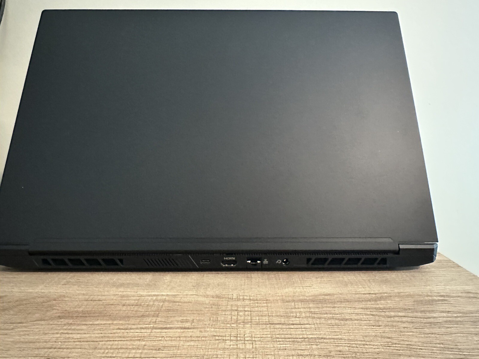 Eluktronics MAX-17 gaming laptop i7 rtx 3070