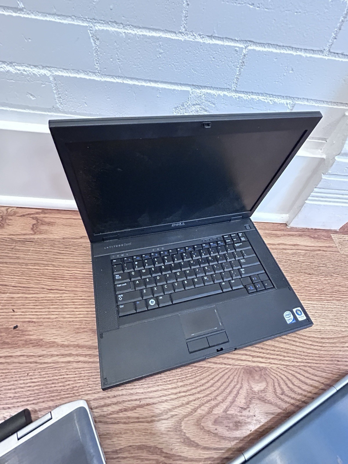 Lot Of 4 Dell Laptops Dell Vostro 3750 Screen 17″ i5-2410M Untested Read