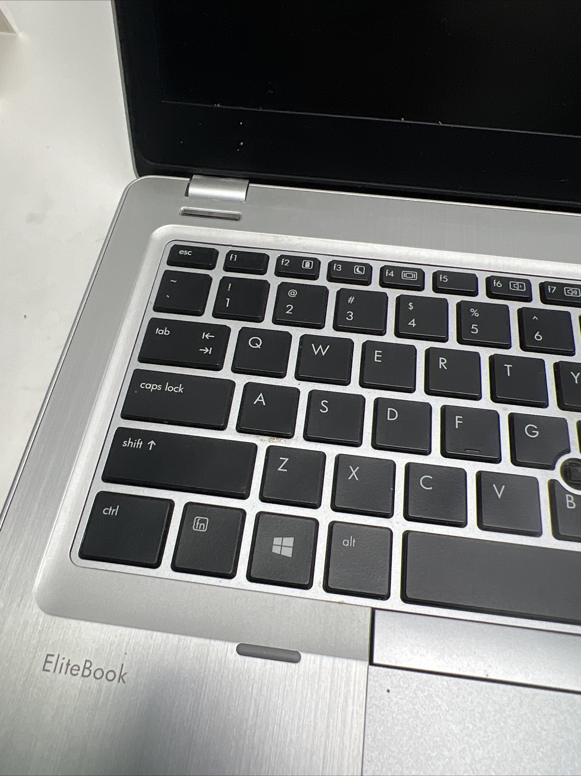HP EliteBook Folio 9480m Intel Core i7 256GB WIN 10 For Parts Only Broken!!