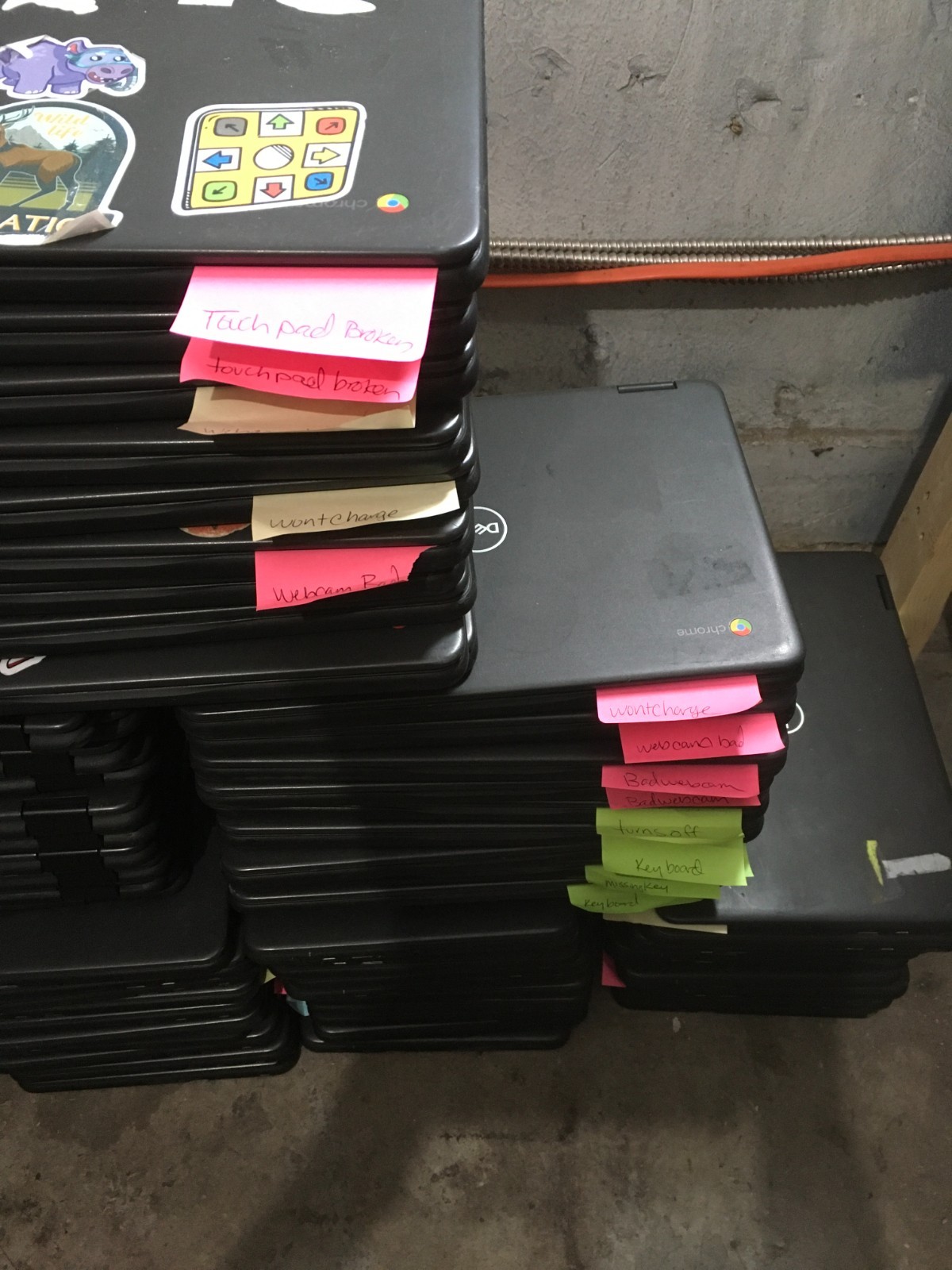 Lot of 70 Dell Chromebook 3100 2-in-1 1.1GHz Celeron N4020 4GB 32GB FOR PARTS R