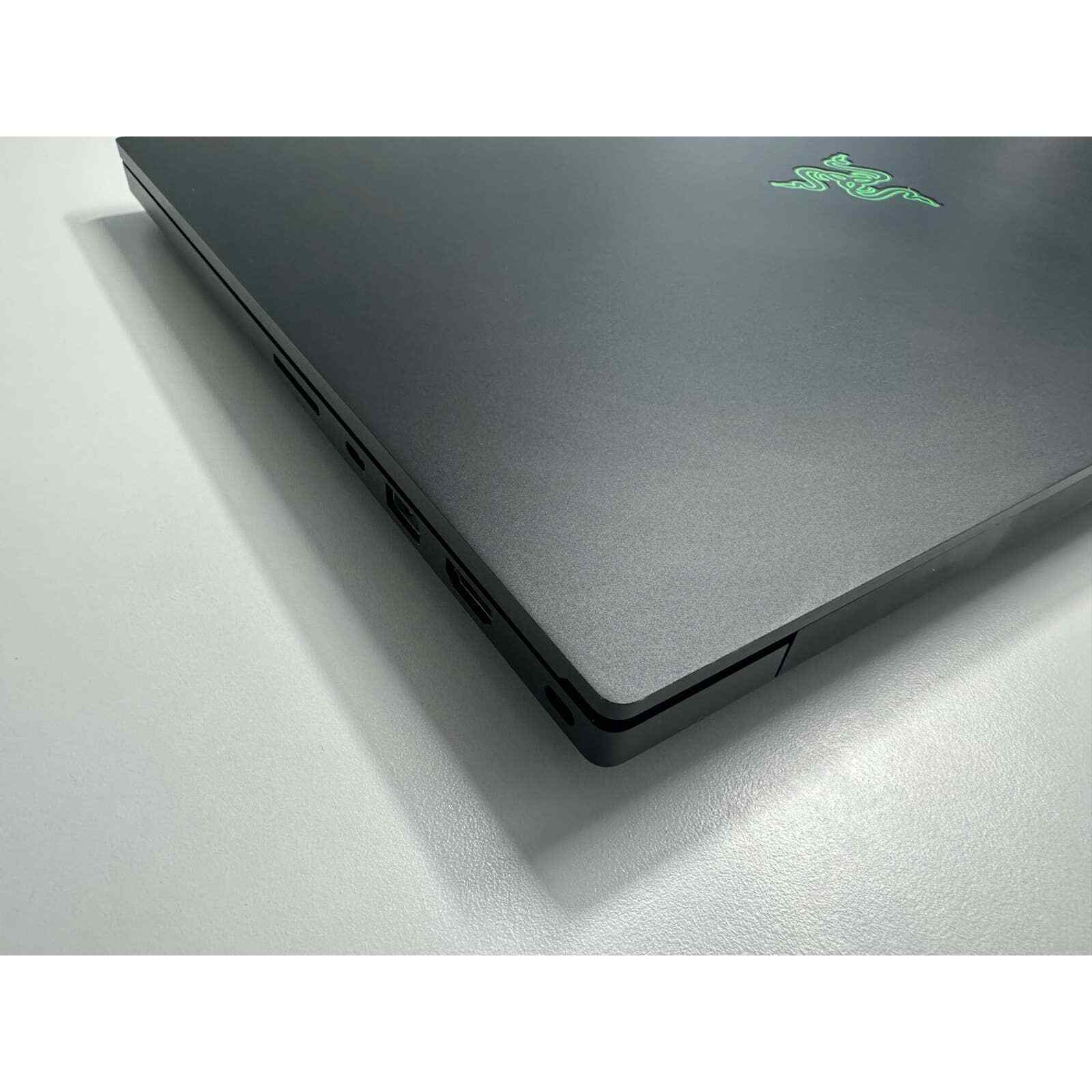 Razer Blade 17 (2019) 2080 Super, 4K Touch Glossy, i7-10875H, 16GB/1TB