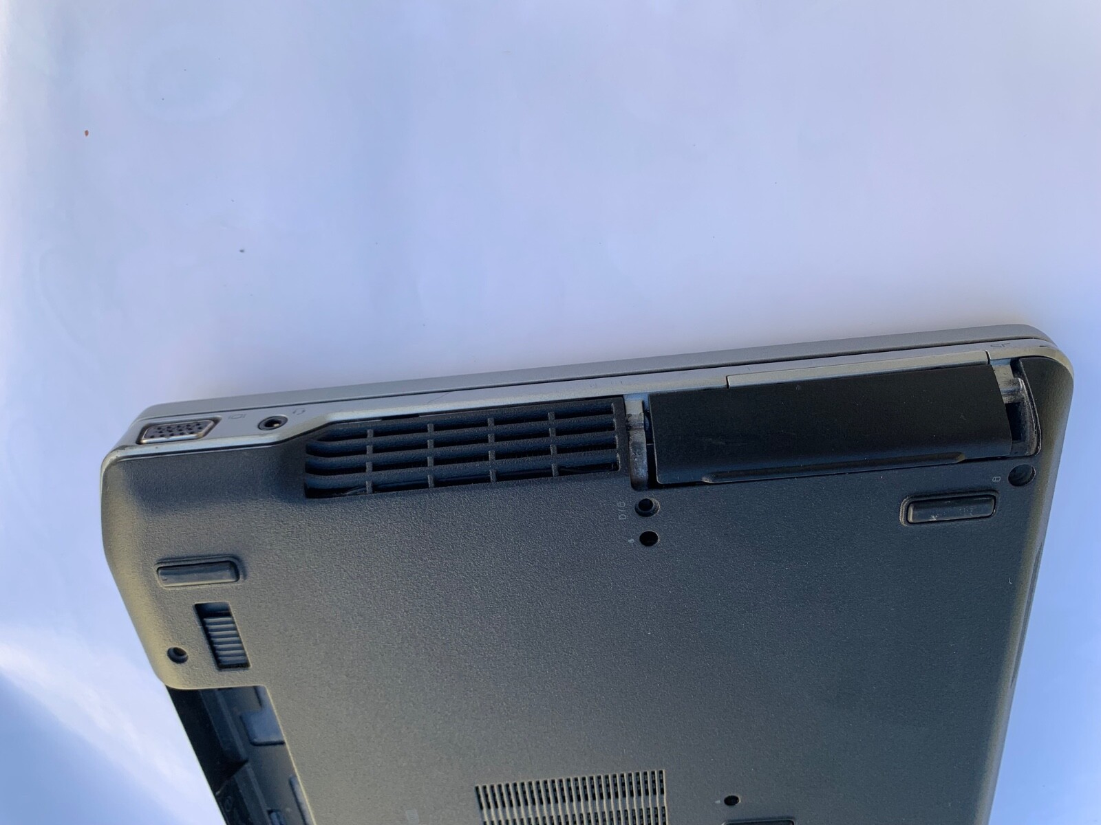 Genuine OEM Dell Latitude E6430s 14″ i5-3320M @ 2.60GHz 4GB RAM,HDD: 250GB # 05