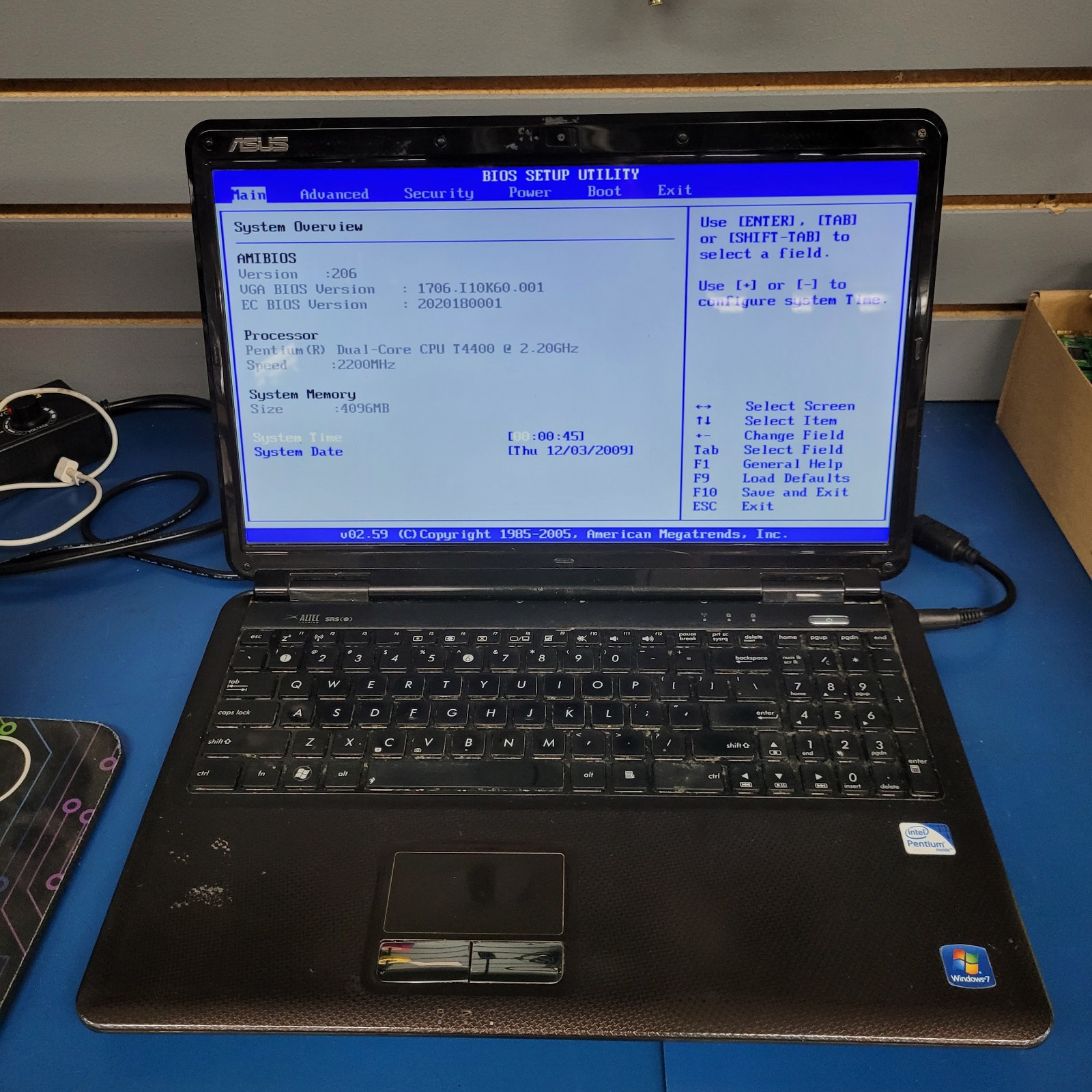 ASUS K601 Intel Core Duo T4400 @2.20 @GHz 4 GB RAM – NO HDD –
