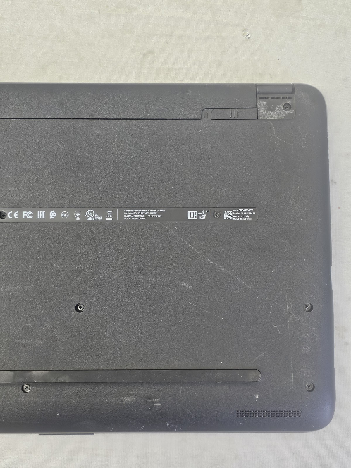 HP 15-ba018wm Laptop – AMD E2-7110 – 4GB RAM – 500GB HDD – Screws Gone – Win 10
