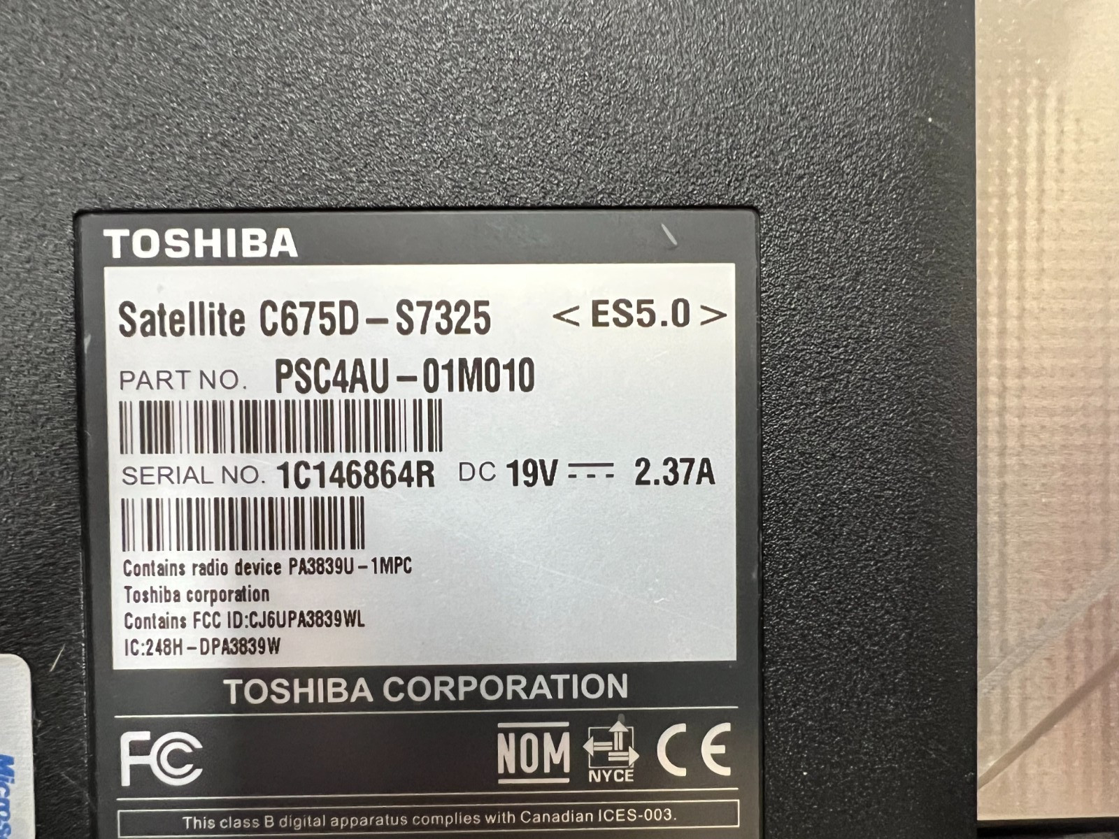Toshiba Satellite C675D- S735 17.3″ AMD E-300 1.30 GHz 4 GB No HDD No OS