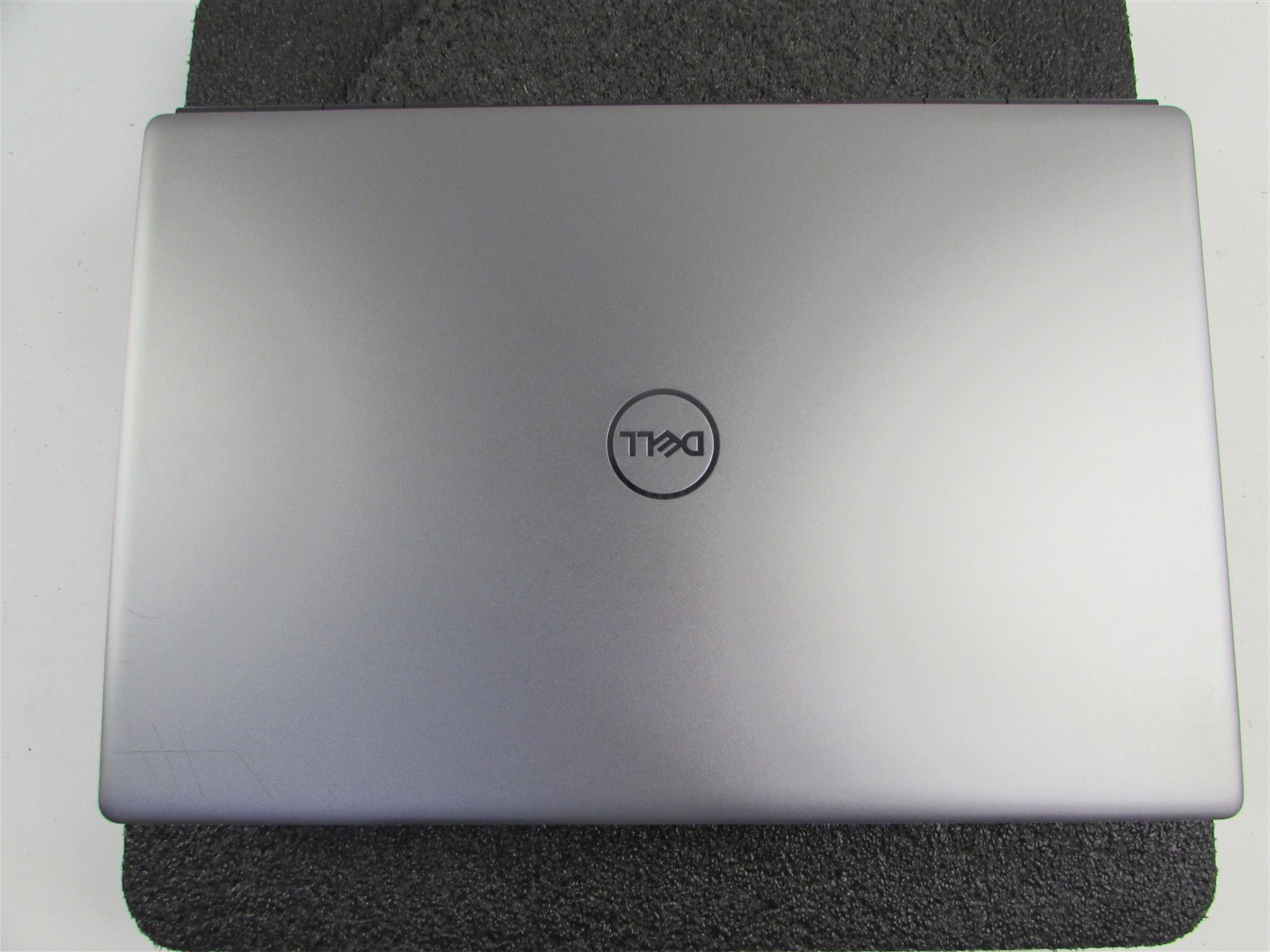 DELL PRECISION 7750 1920X1080 I7-10850H 1TB 32GB RAM RTX 3000 WIN 11 PRO NO BATT