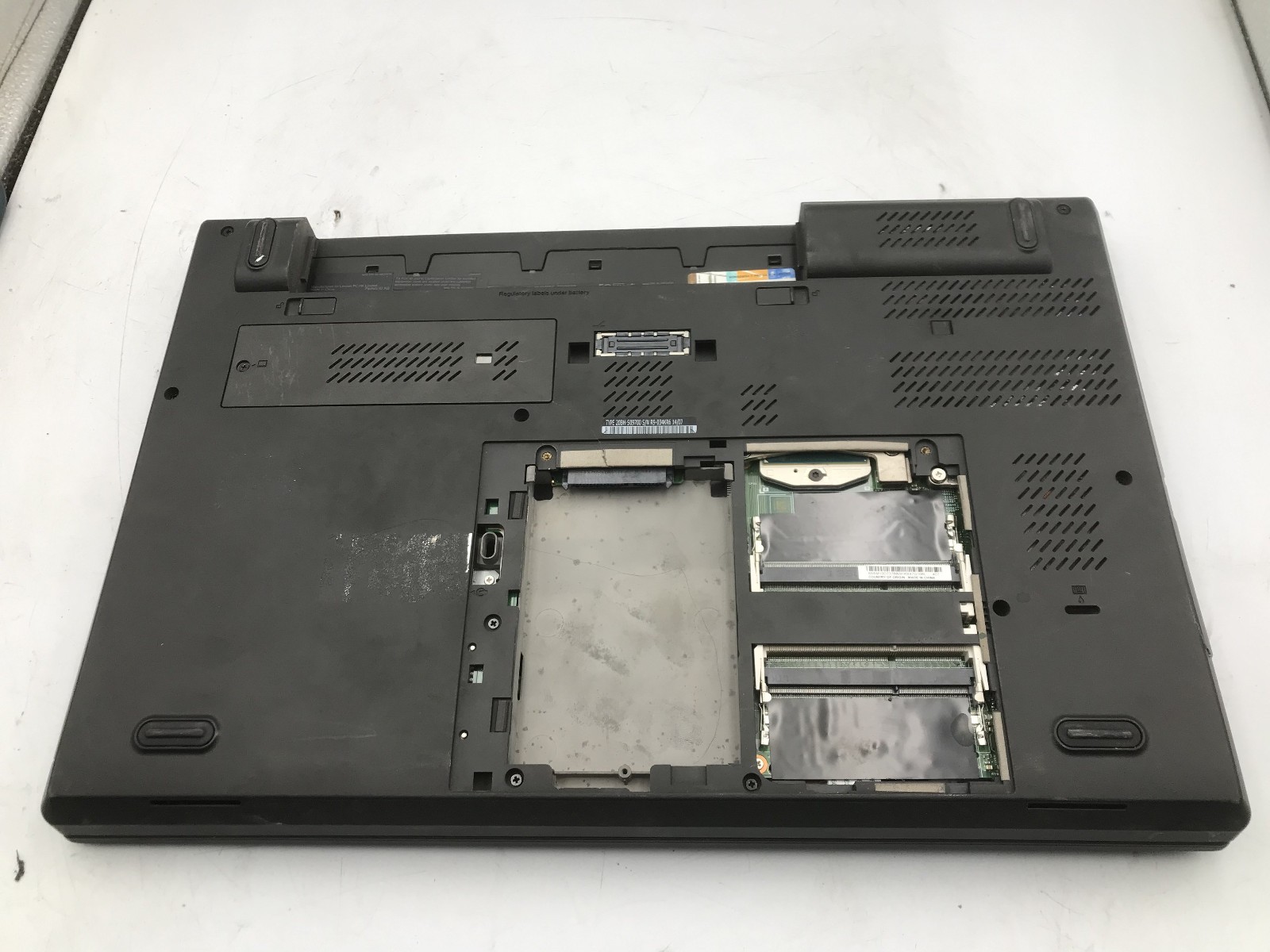LENOVO THINKPAD W540 – FOR PARTS/BAD LCD – INTEL I7 4TH GEN – NO RAM – READ – BB