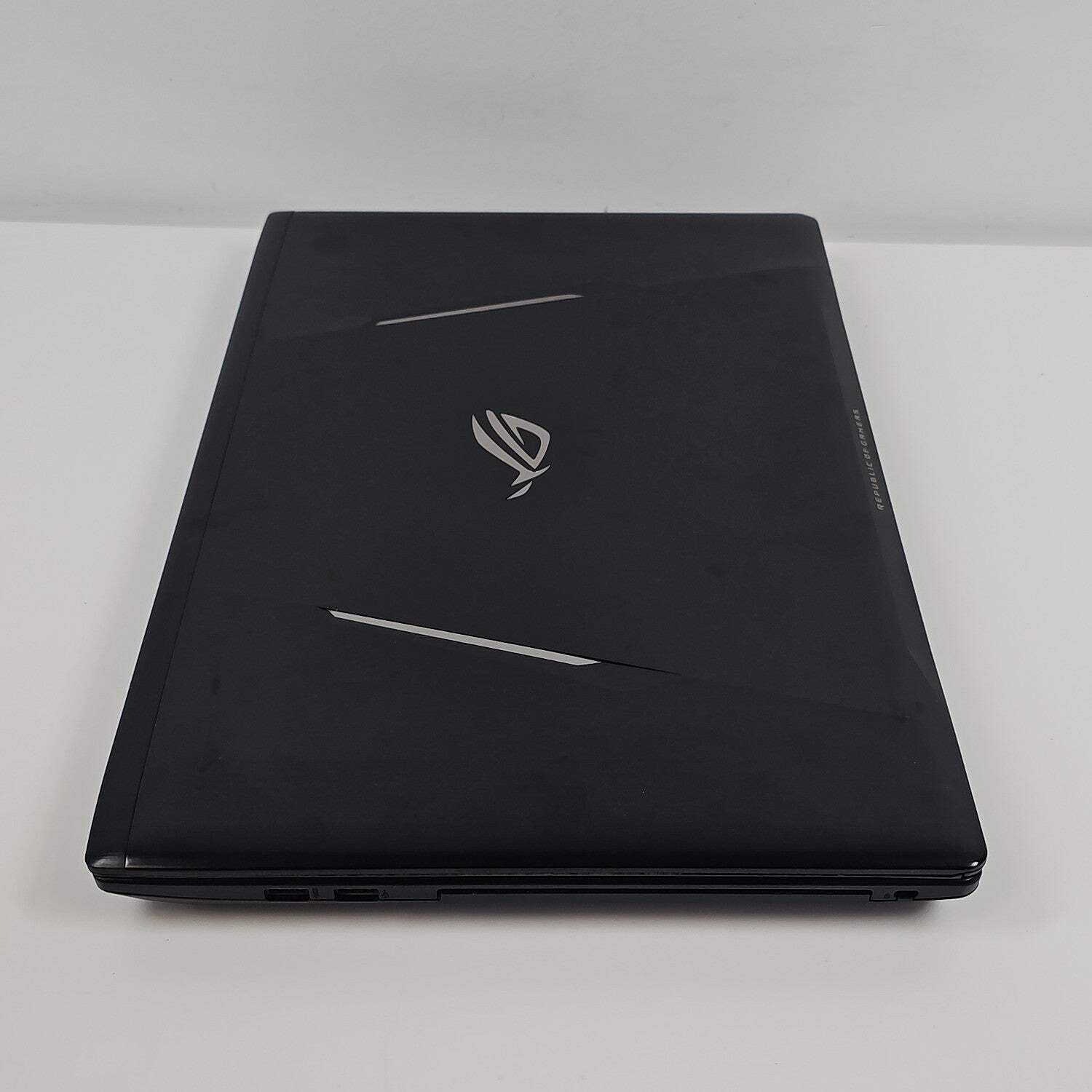 Asus ROG GL753VE 15.6″ i7-7700HQ 2.8GHz 16GB RAM 128GB SSD 1TB HDD GTX 1050 Ti